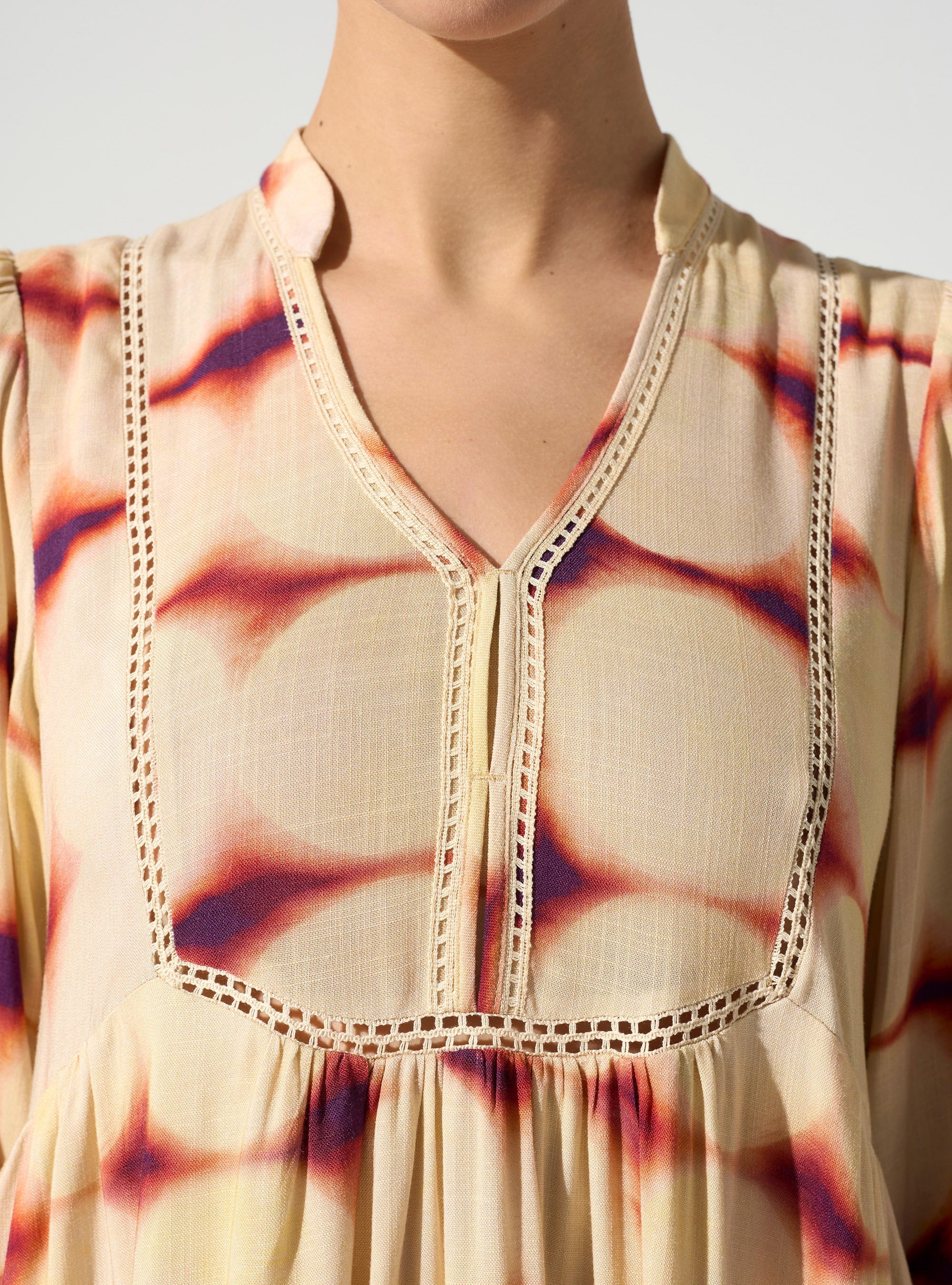 Robe courte bohème acoté