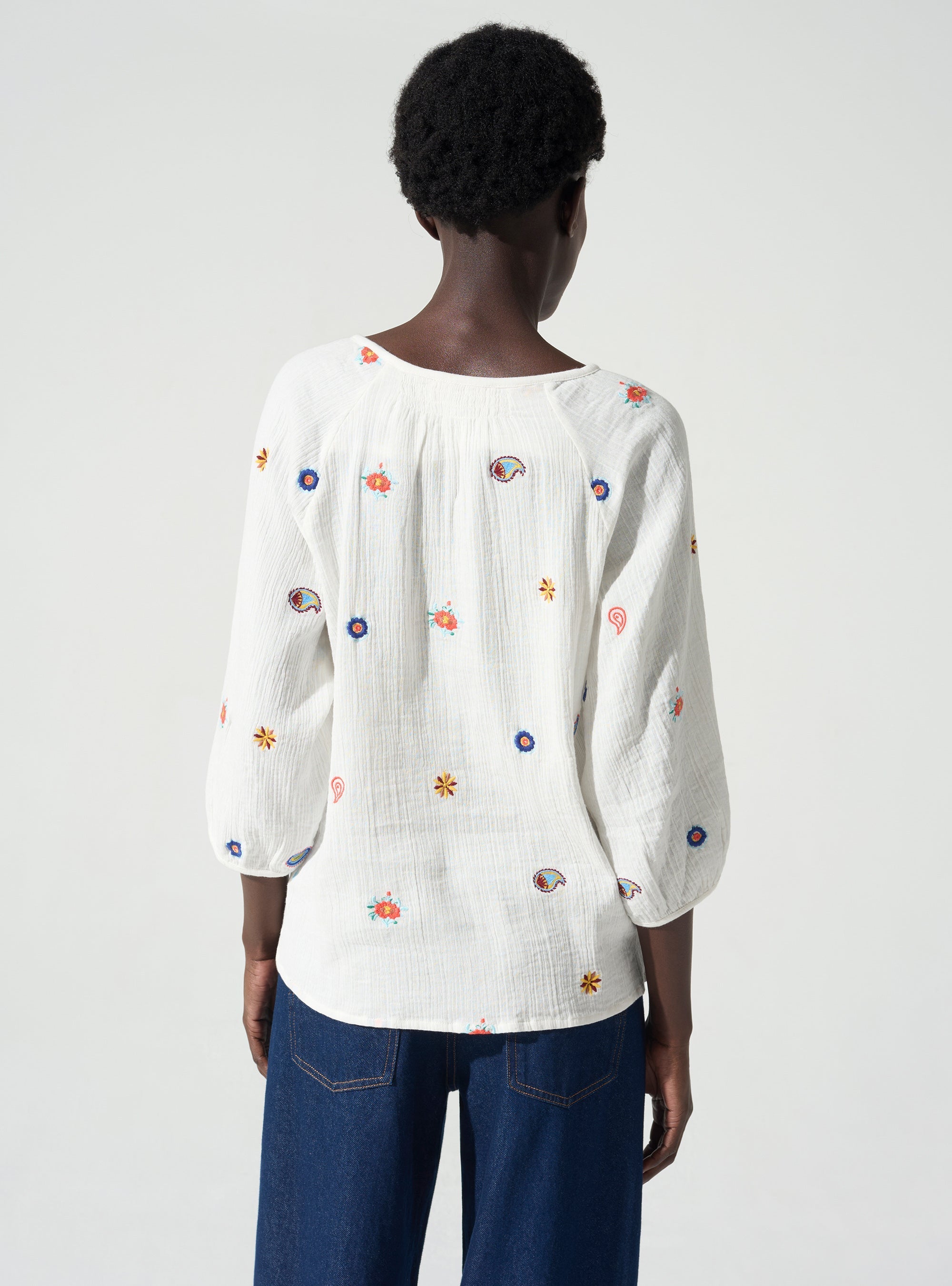 Blouse brodée acoté