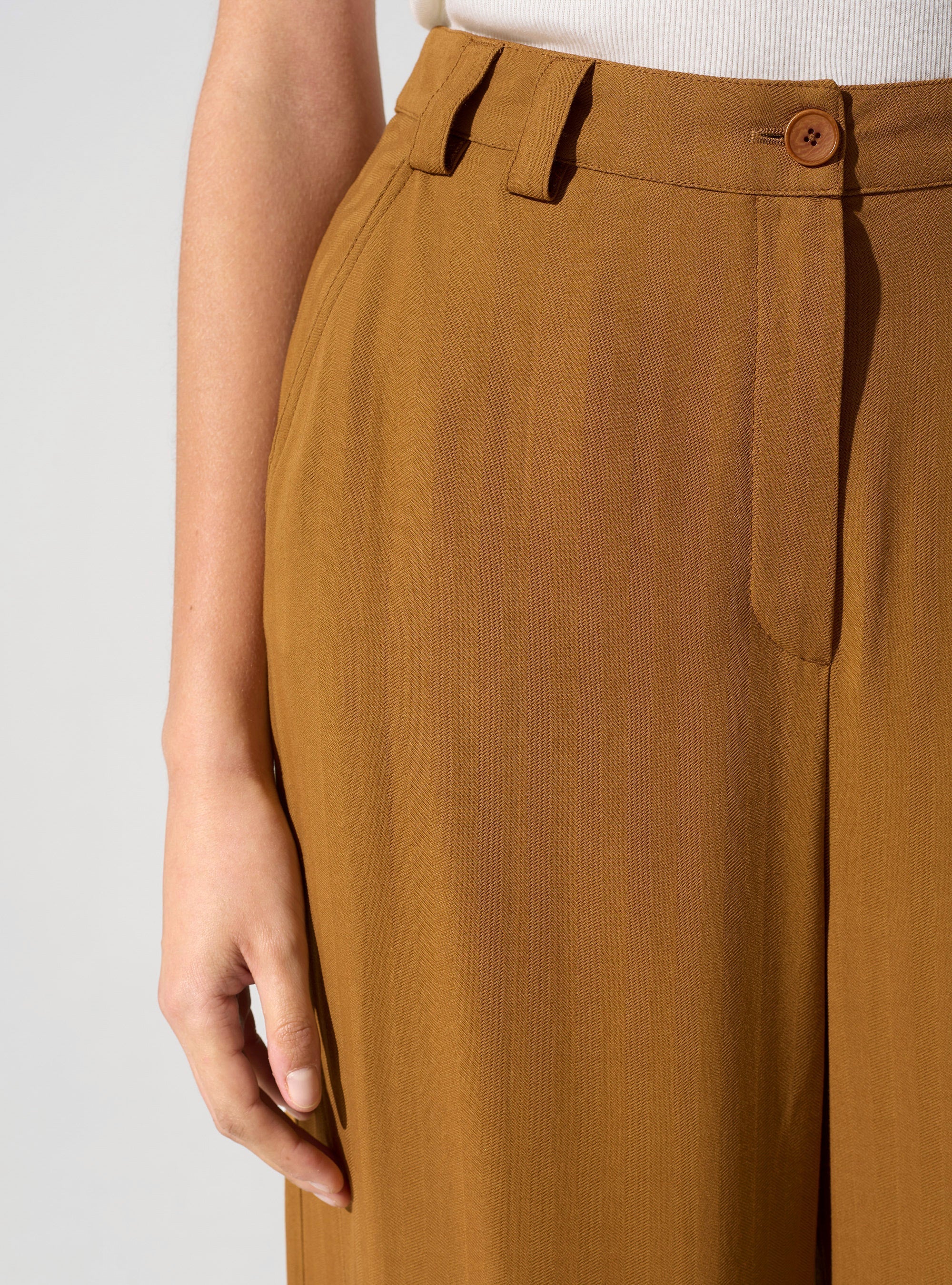 Pantalon tailleur acoté