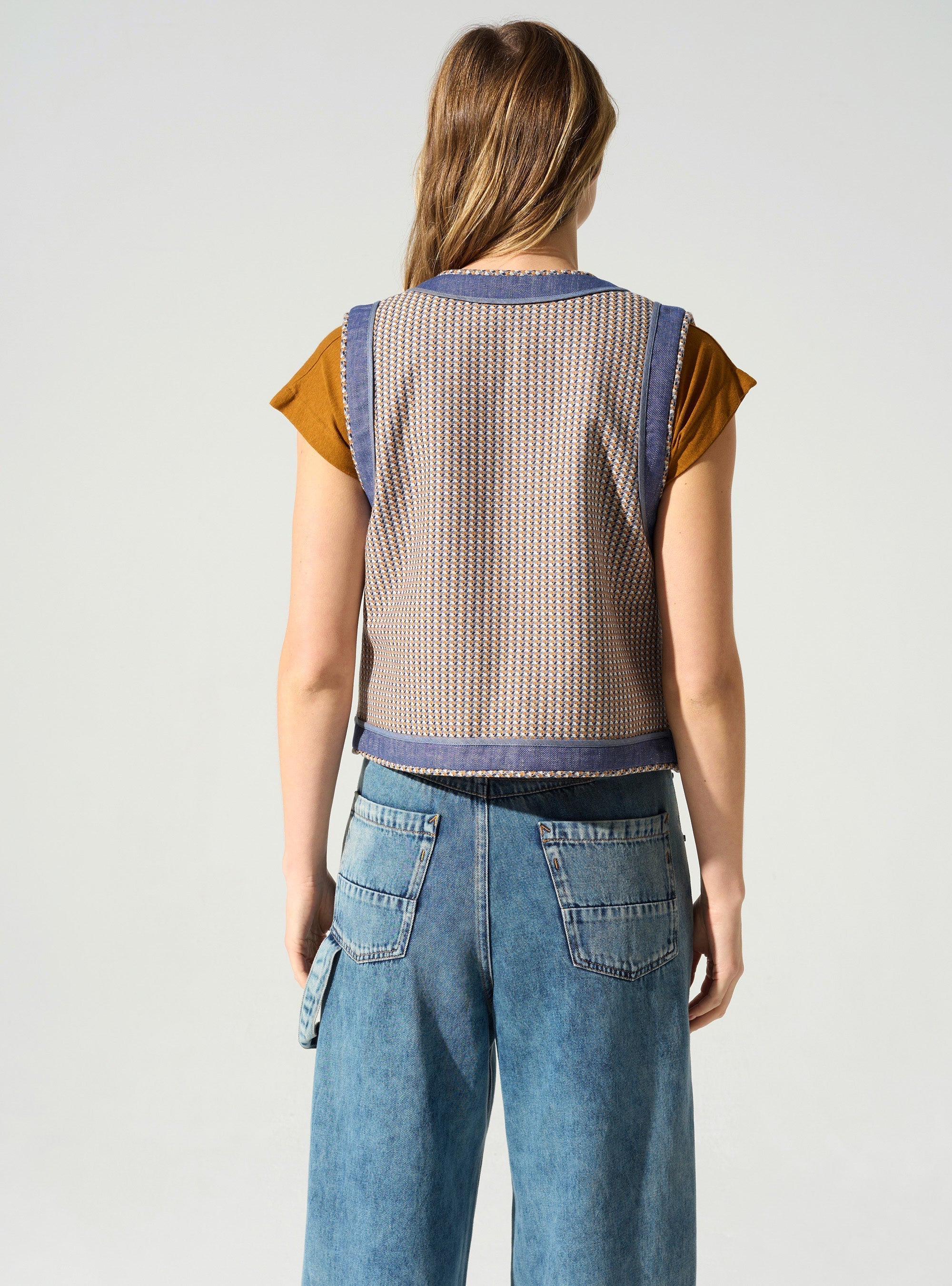 Gilet sans manches acoté