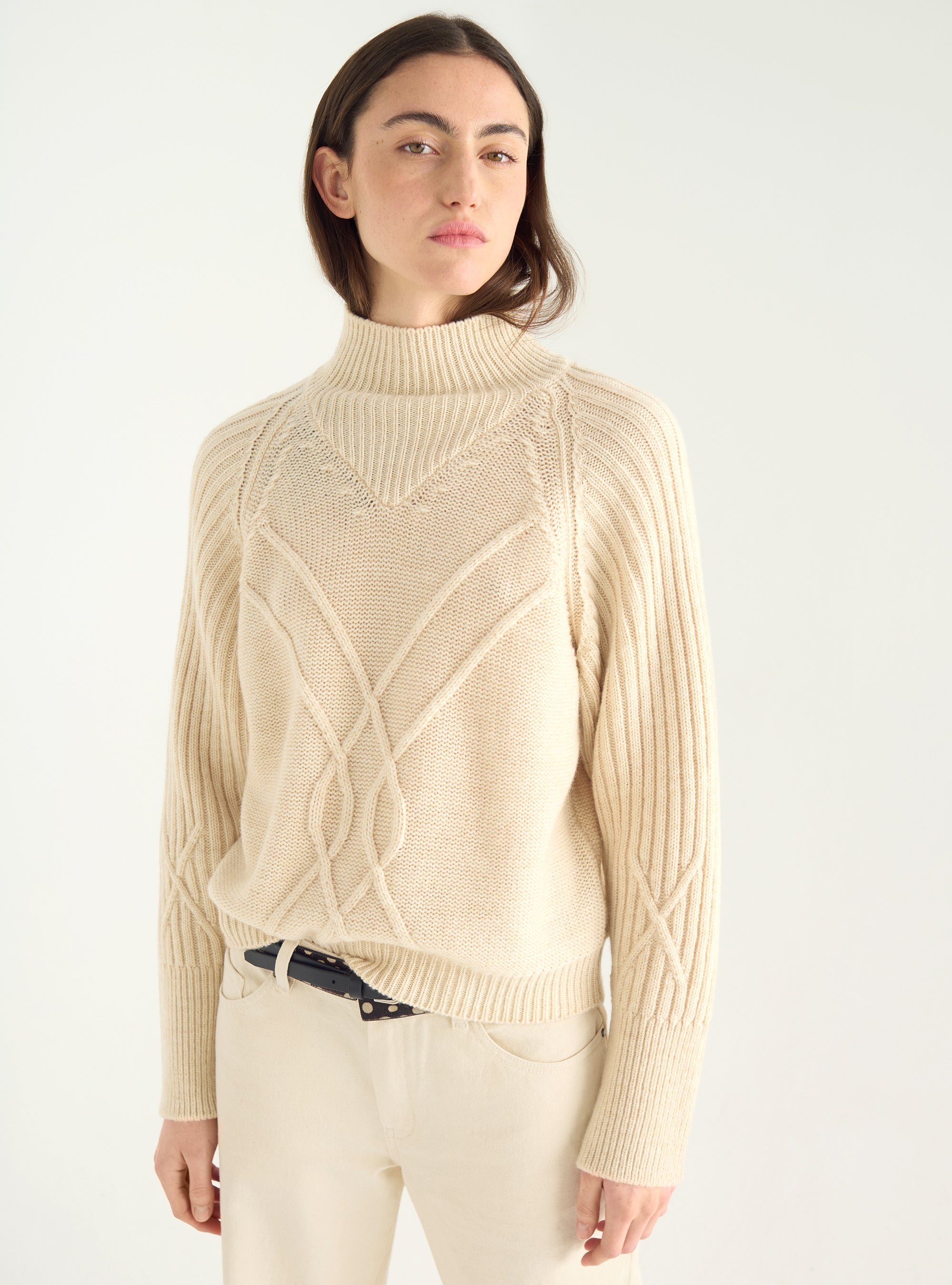 Zopfmusterpullover aus italienischer Wolle