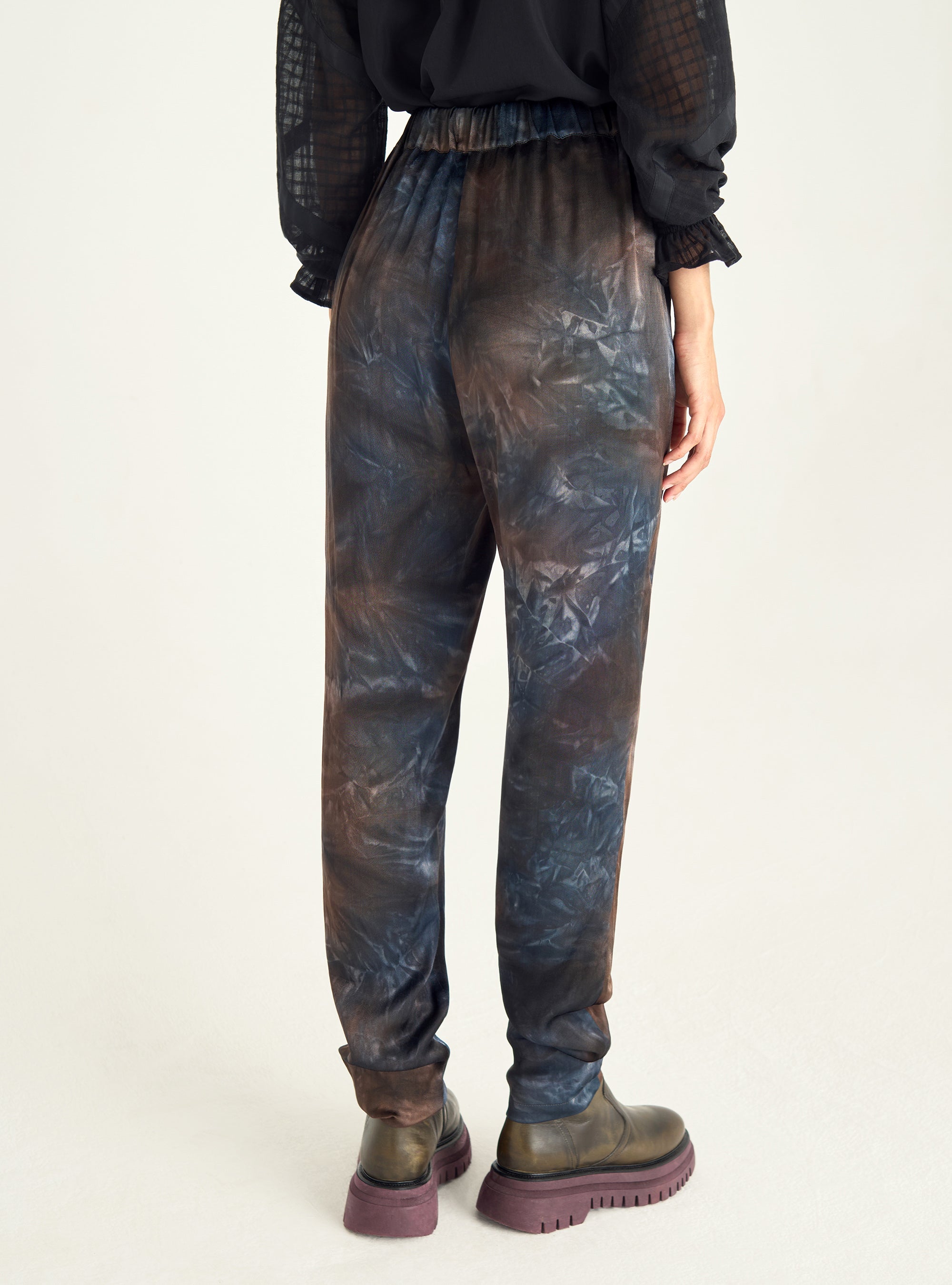 Fließende Hose mit Print
