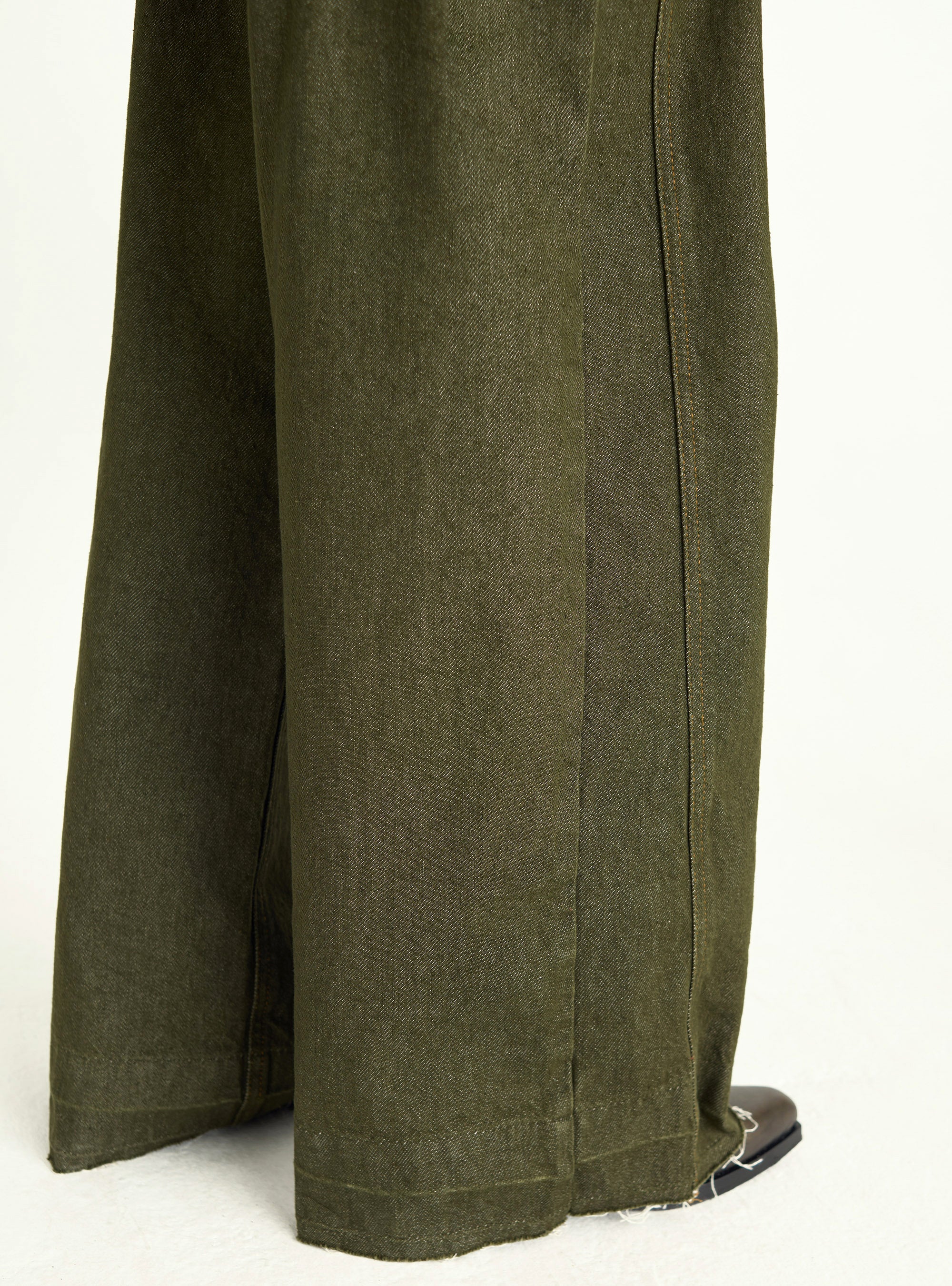 Jeans mit hohem Bund und weitem Bein