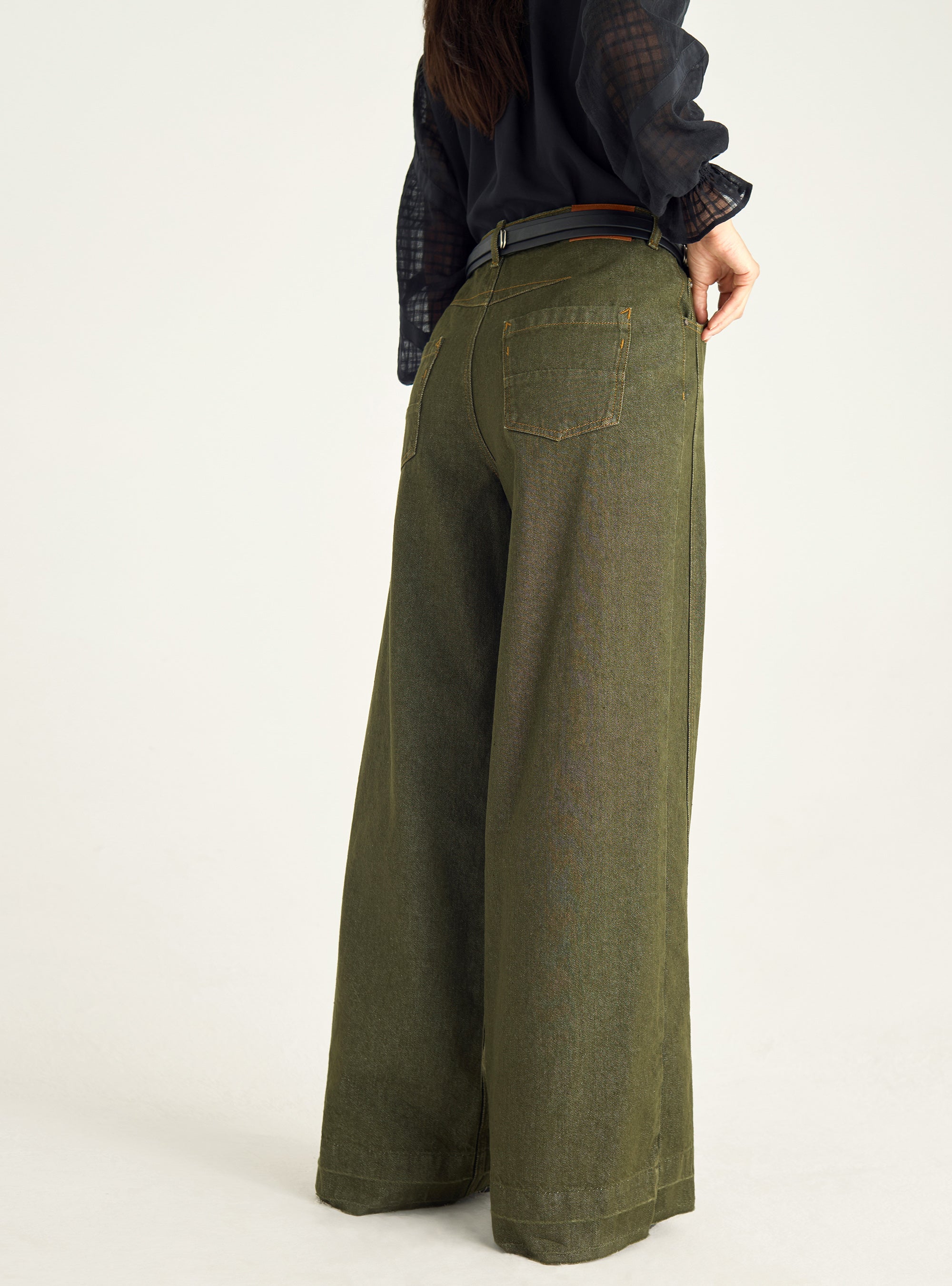 Jeans mit hohem Bund und weitem Bein