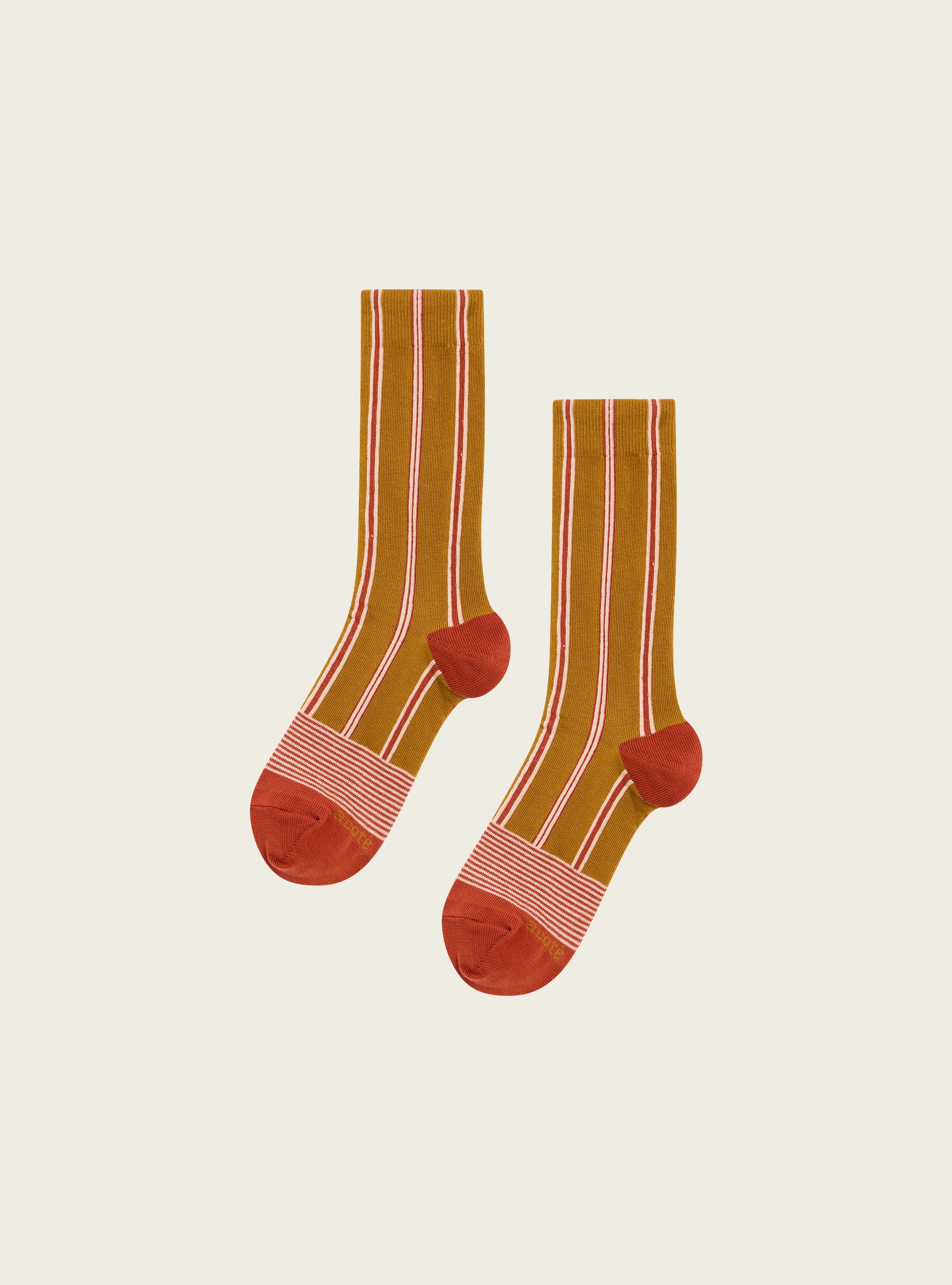 Mehrfarbig gestreifte hohe Socken