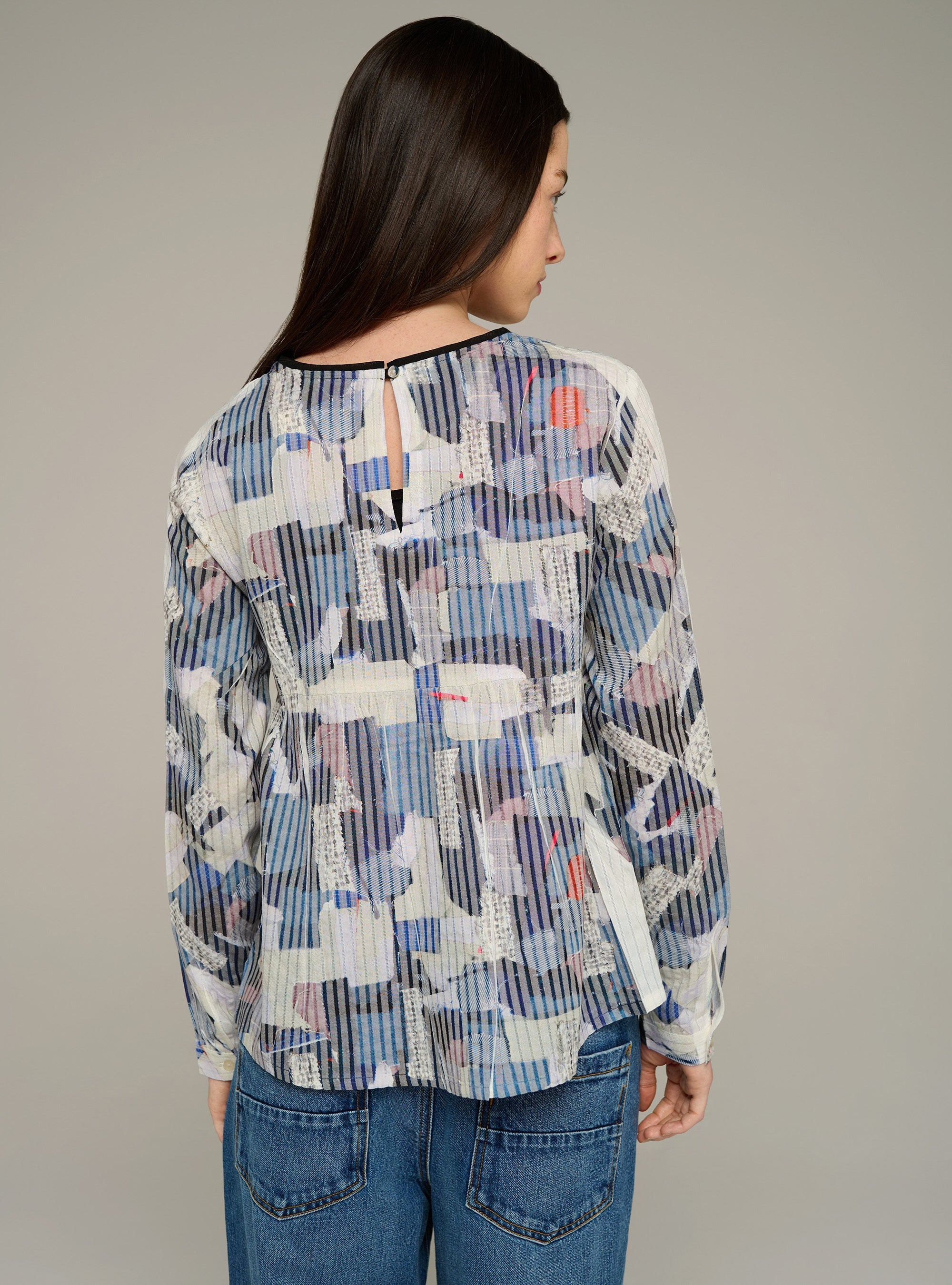 Blouse col rond ajustée manches longues imprimée acoté