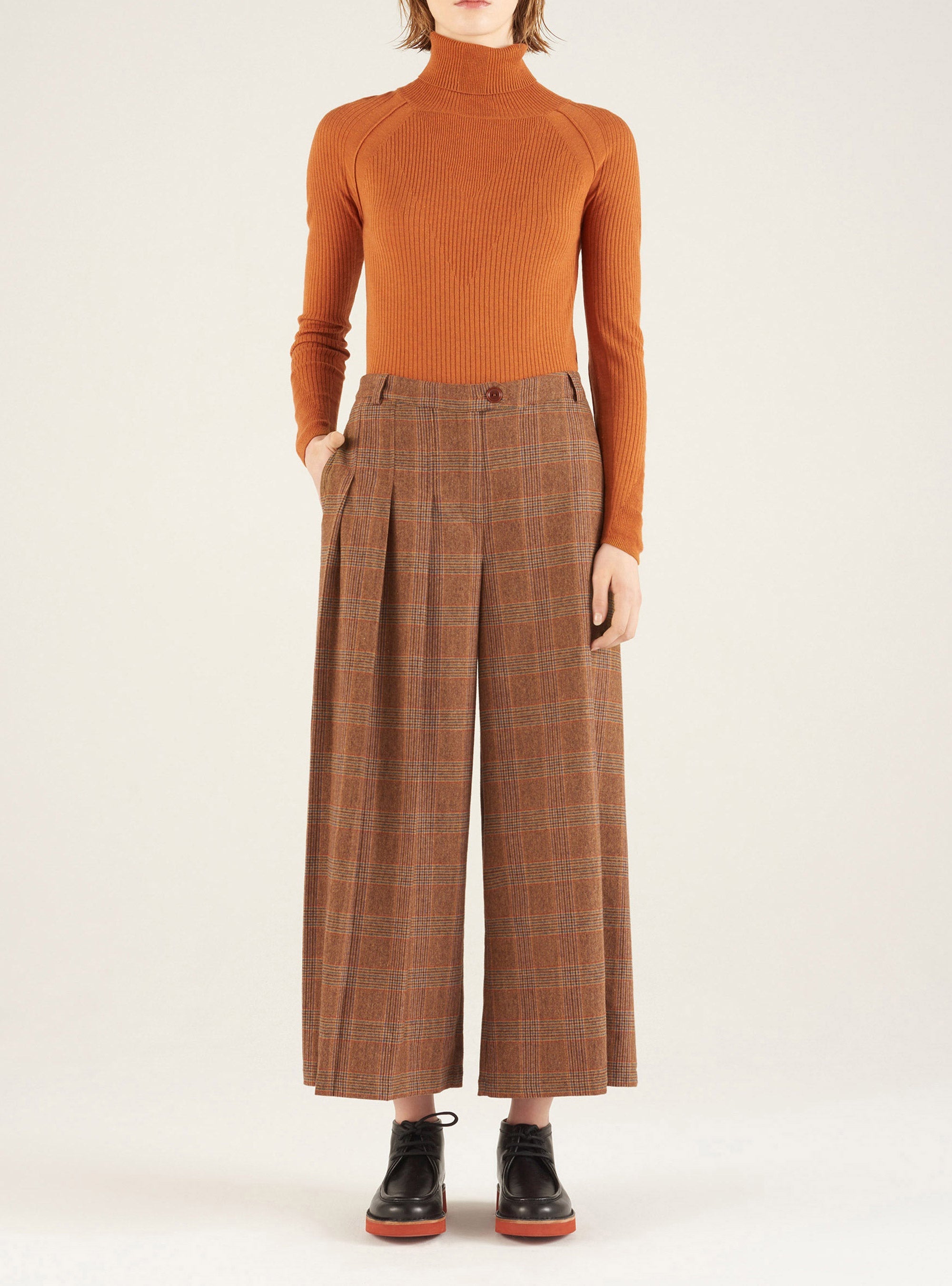 Hose mit weitem Bein