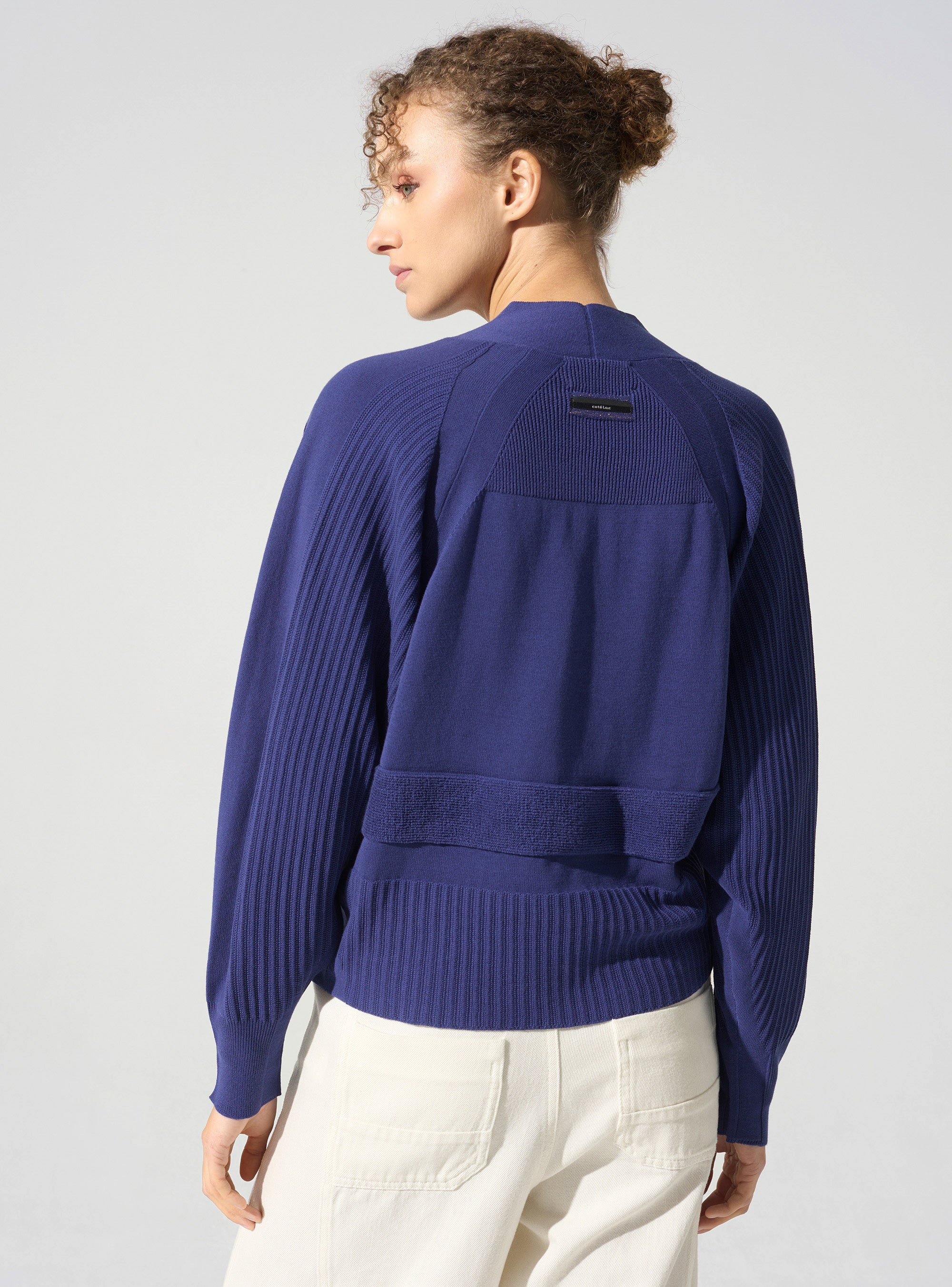 Long-sleeved cardigan