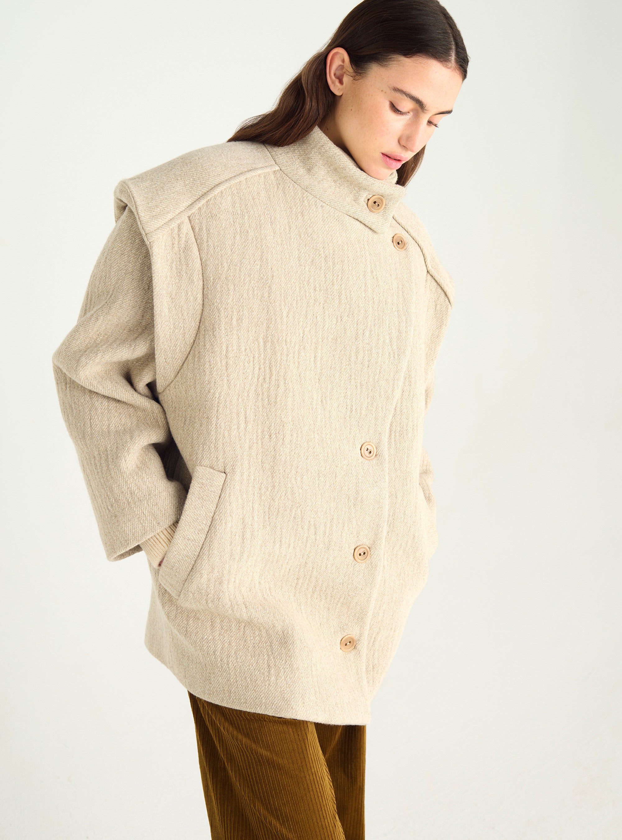 Strukturierter Mantel aus Wolle und Leinen