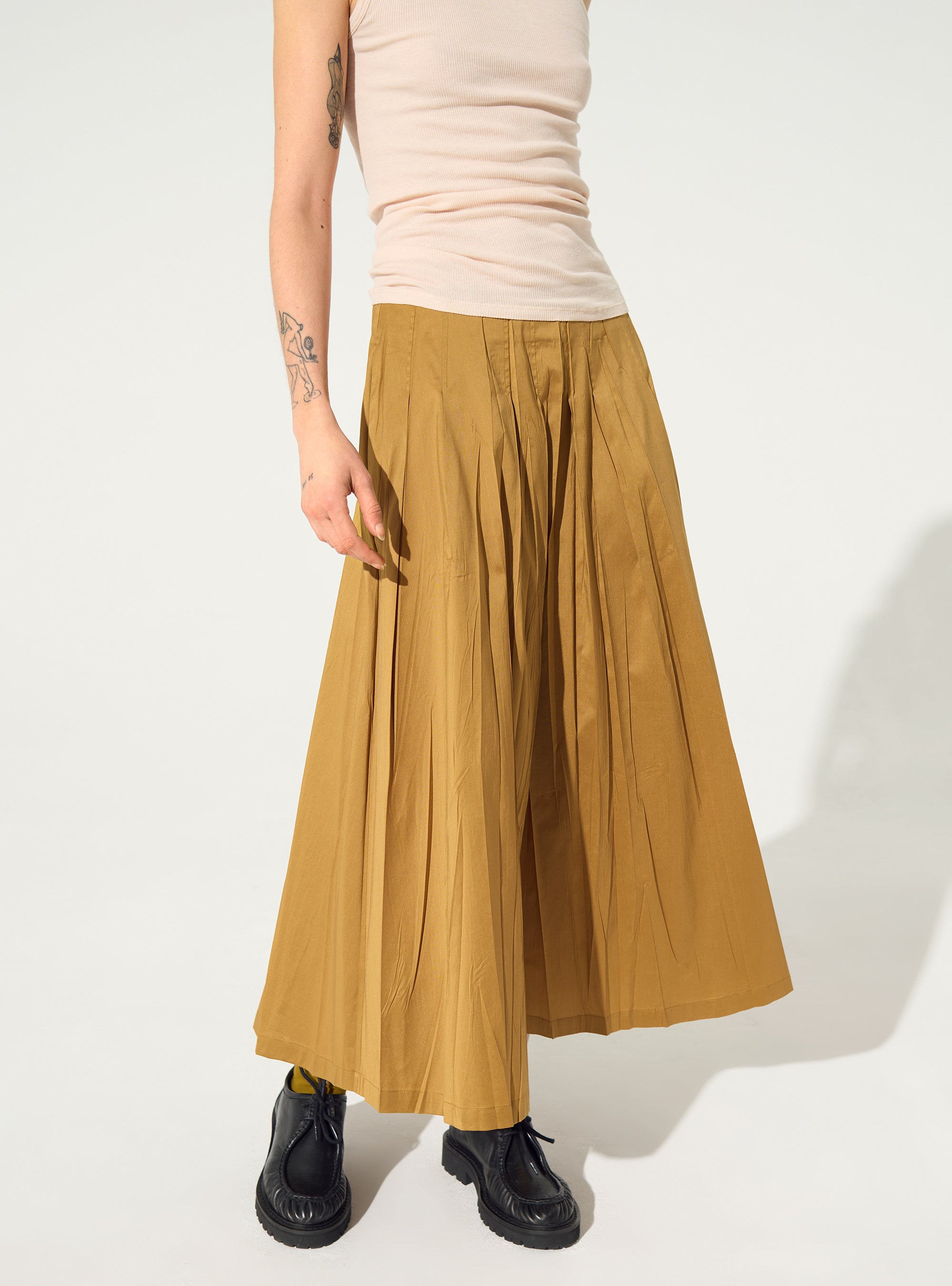 Brown printed pleated skirt