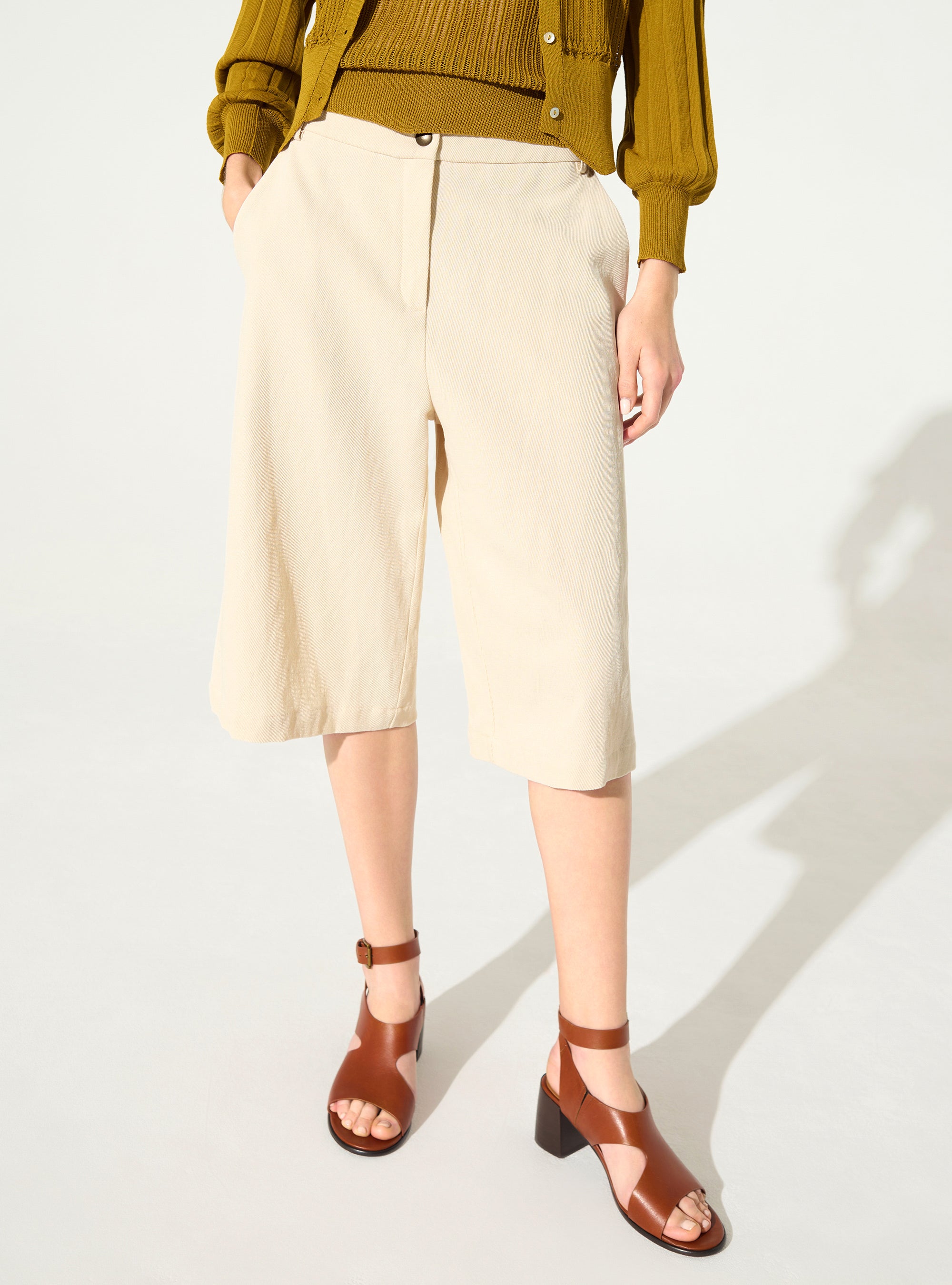 Bermuda en coton et lin blanc