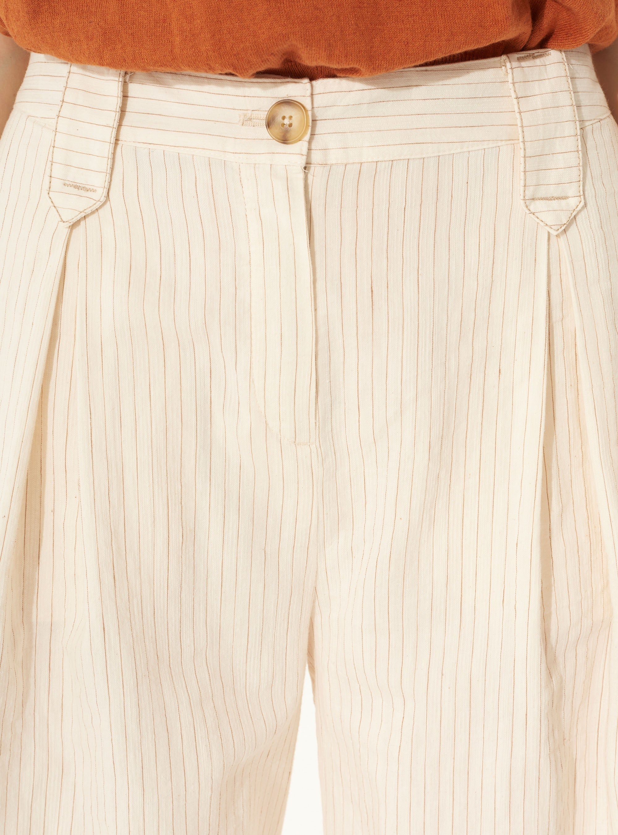 Short acoté