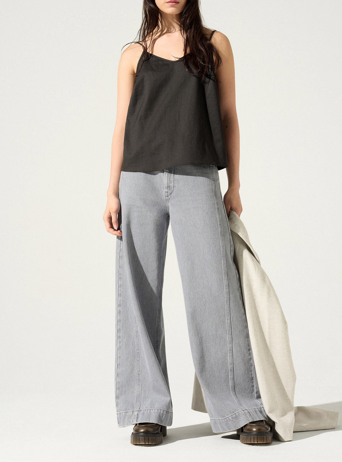 Ausgestelltes Tanktop