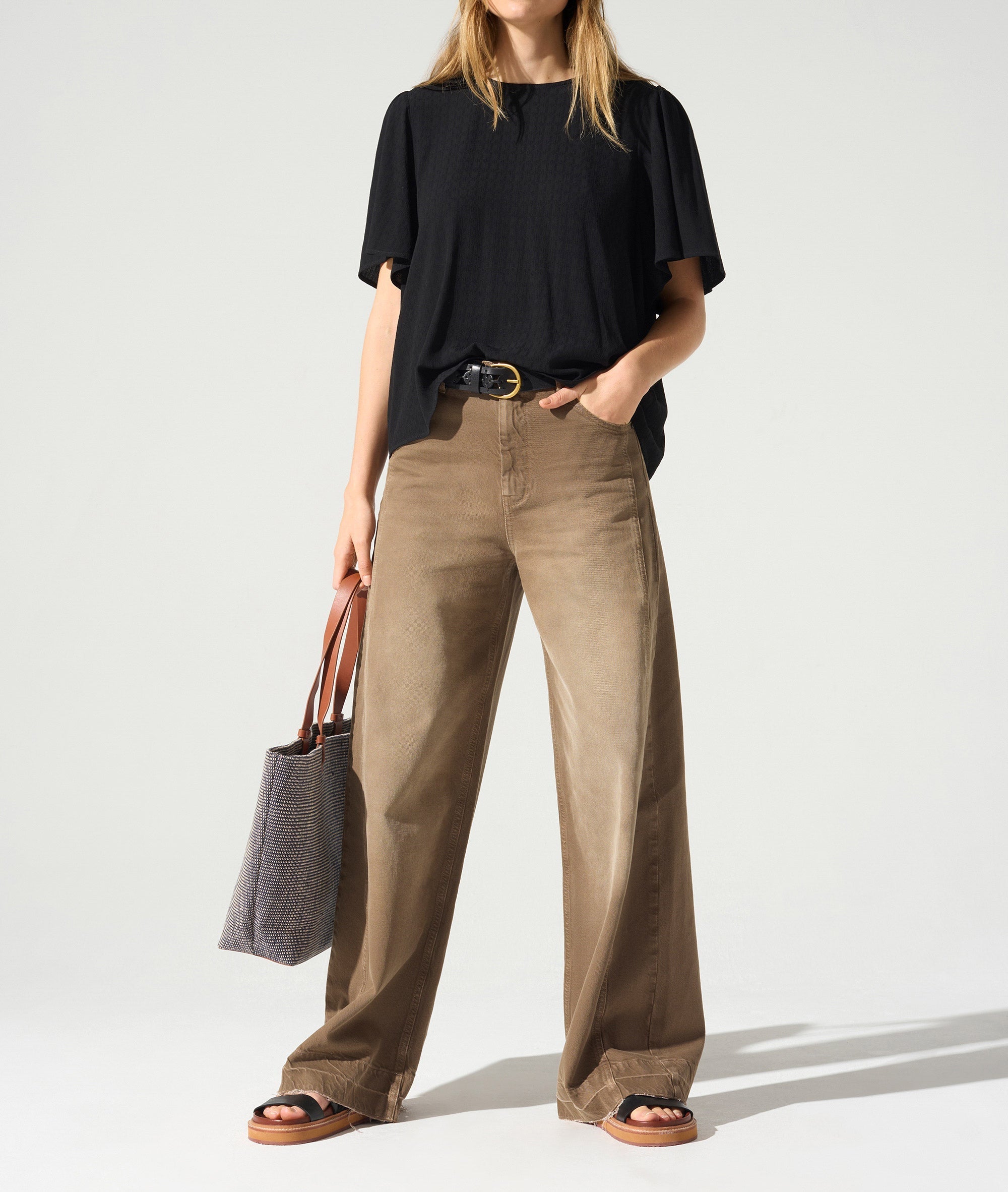 Blouse droite manches évasées acoté 