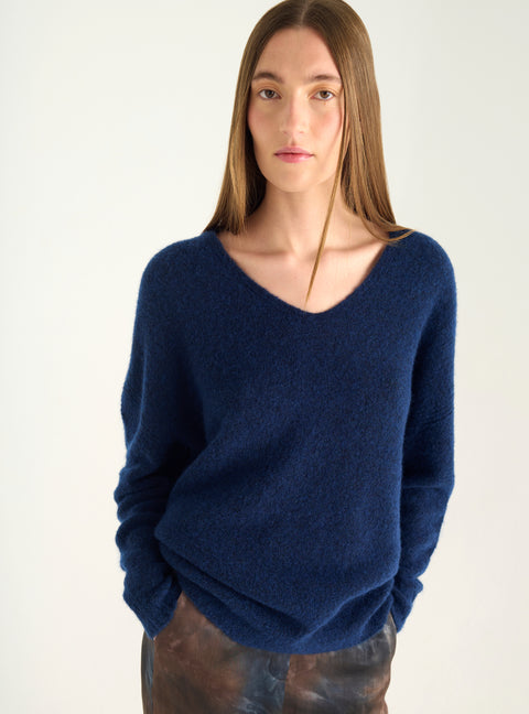 Locker sitzender Pullover aus Naturwolle