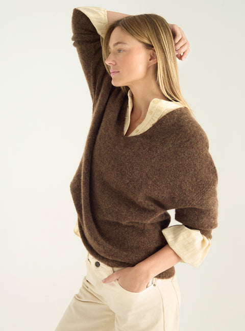 Locker sitzender Pullover aus Naturwolle