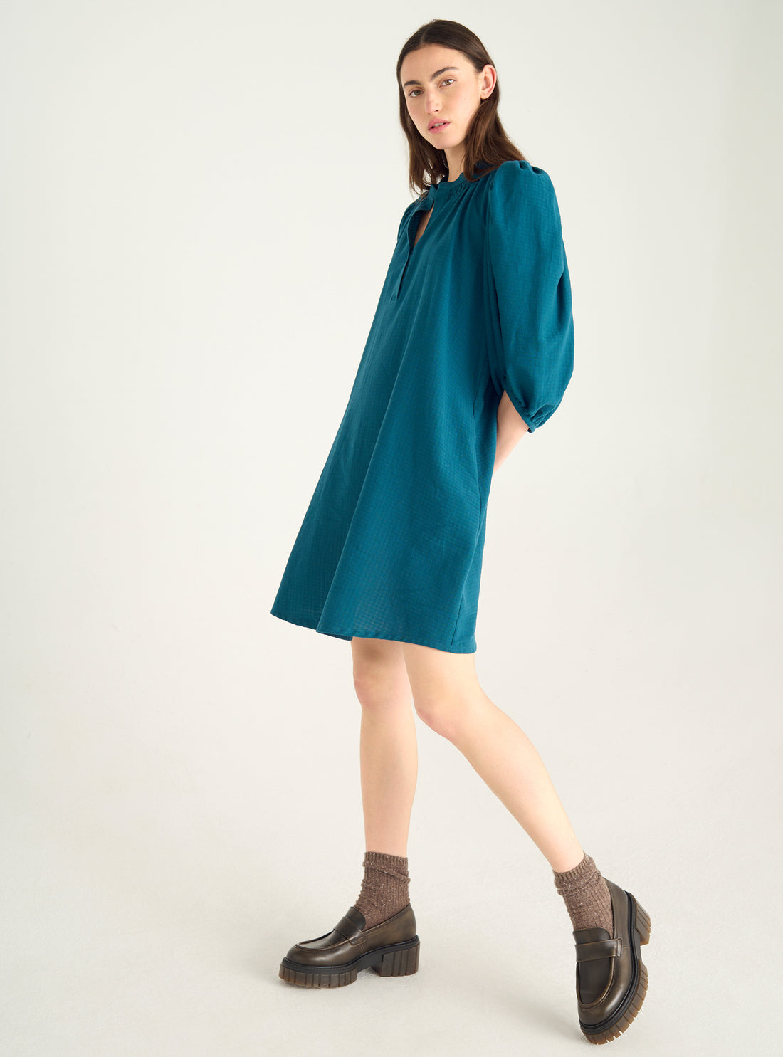 Kurzes, gerafftes Kleid