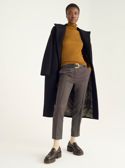 Slim pants