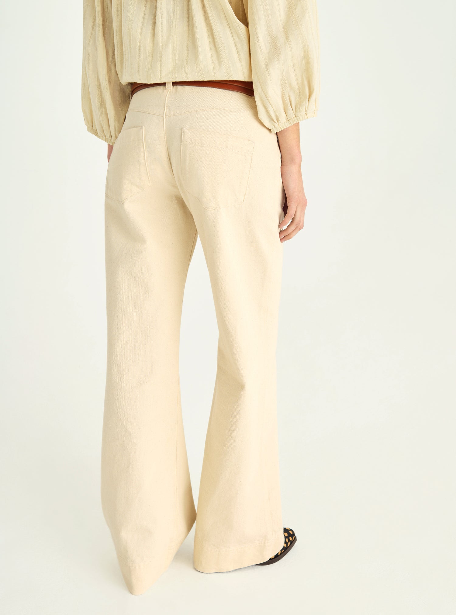 Schlagjeans mit hoher Taille