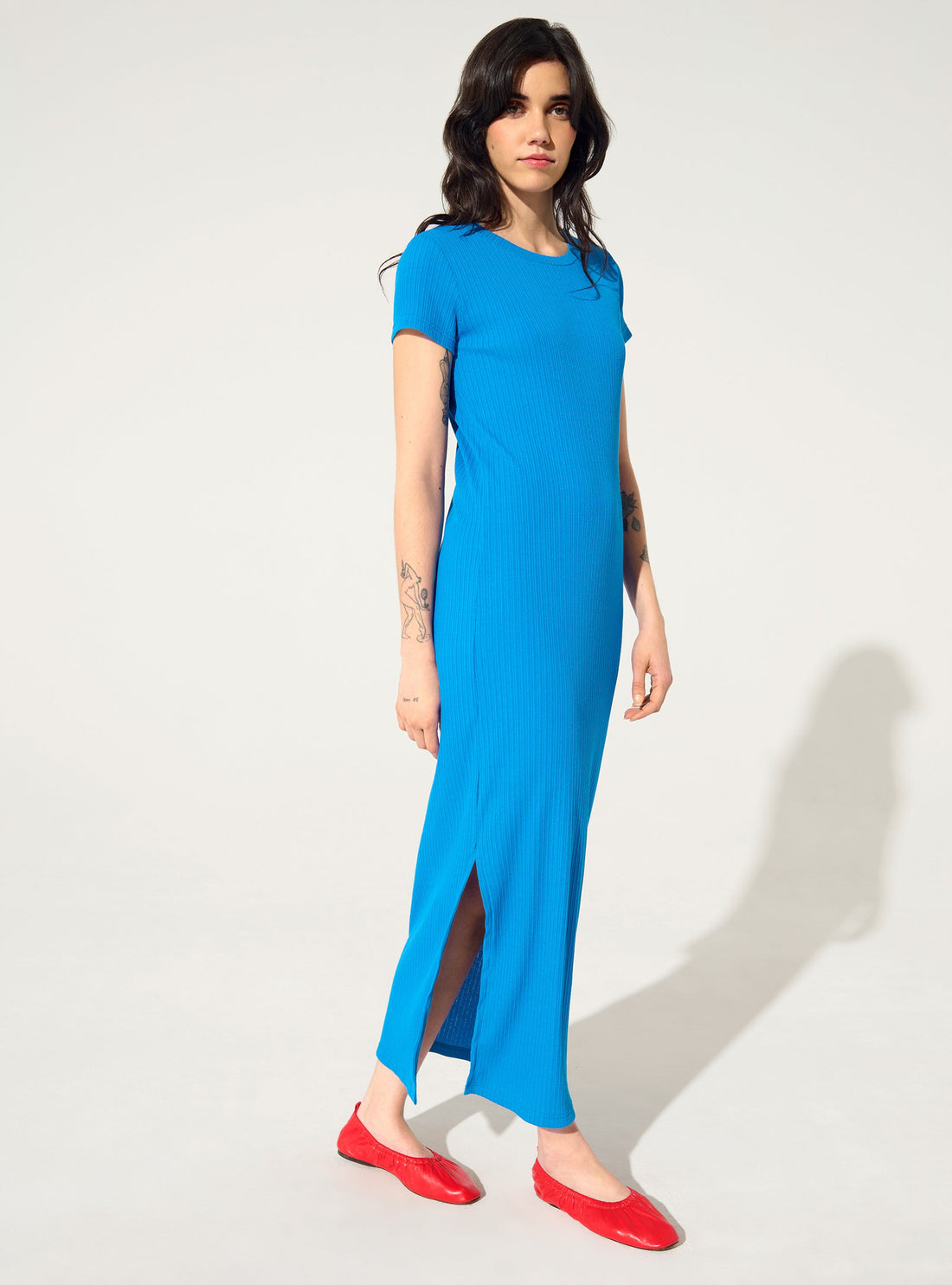 Blue cotton pleated fitted dress