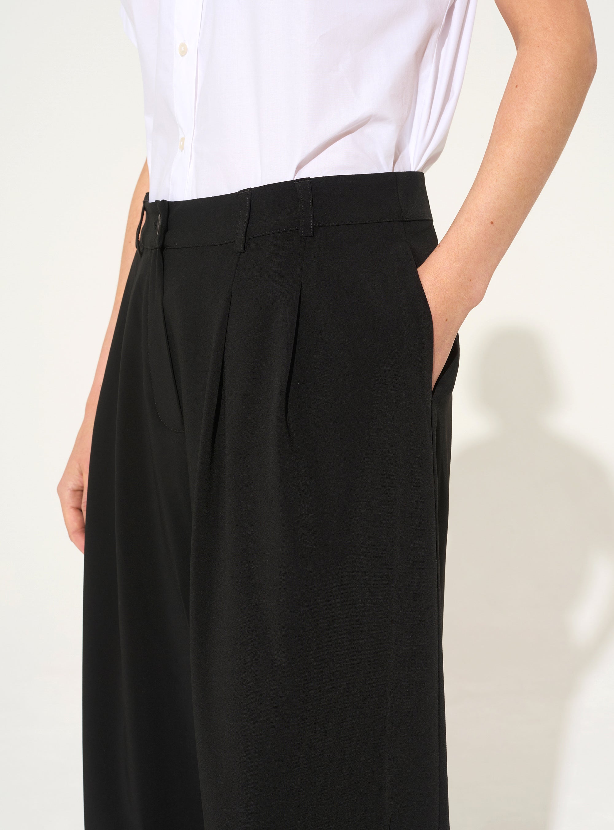 Wide-leg black trousers