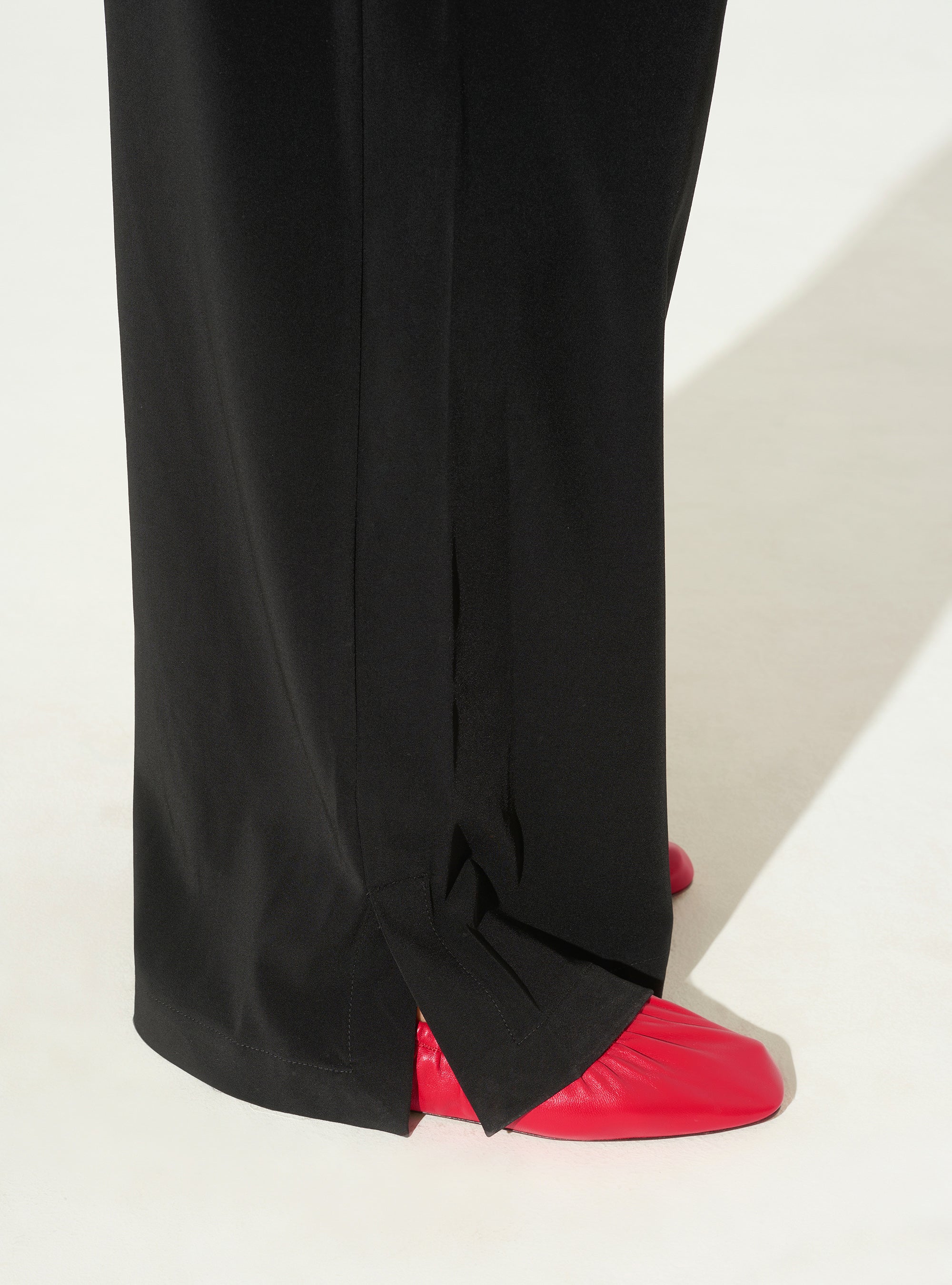 Wide-leg black trousers