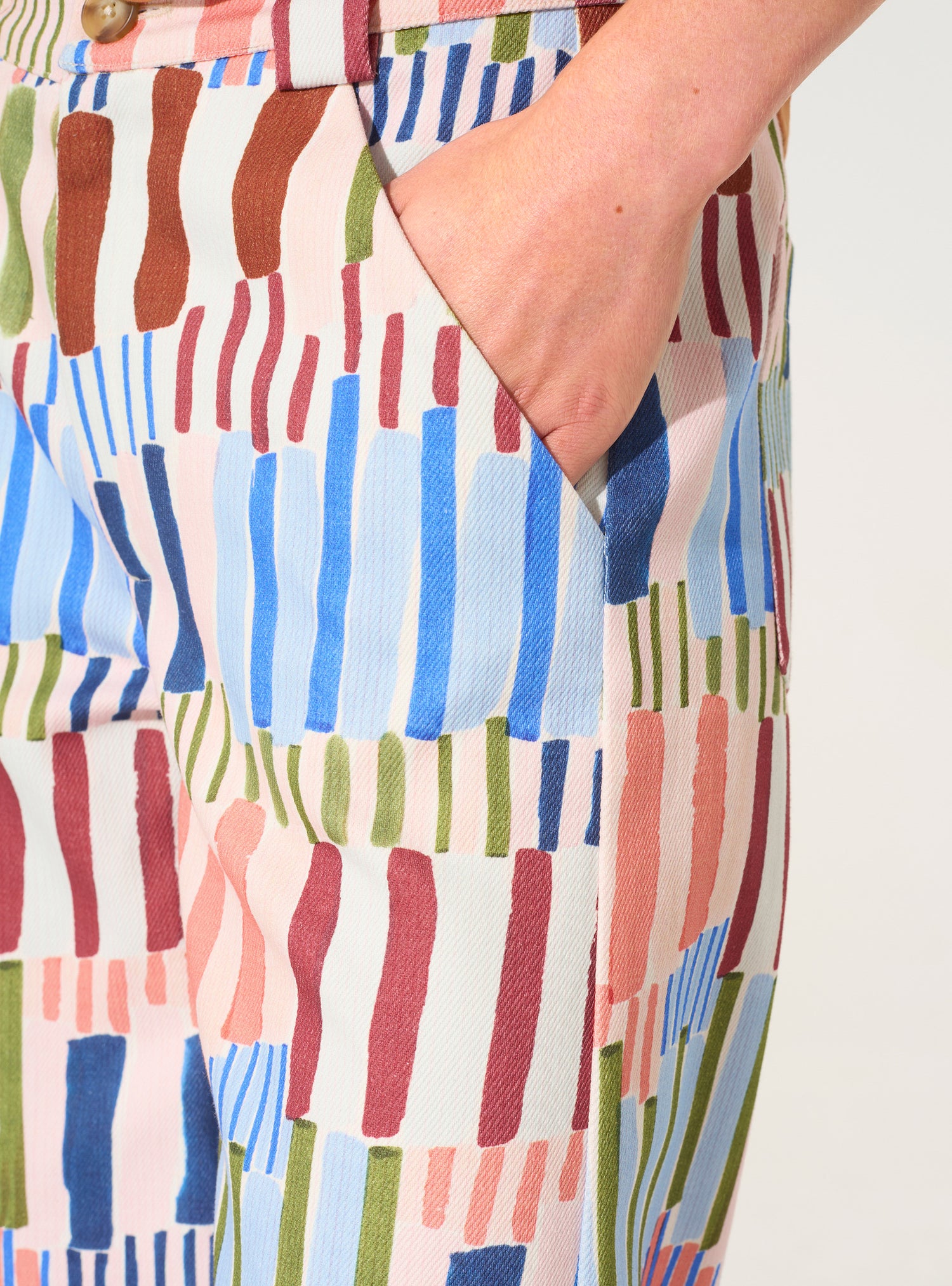 Blaue bedruckte Baumwolljeans