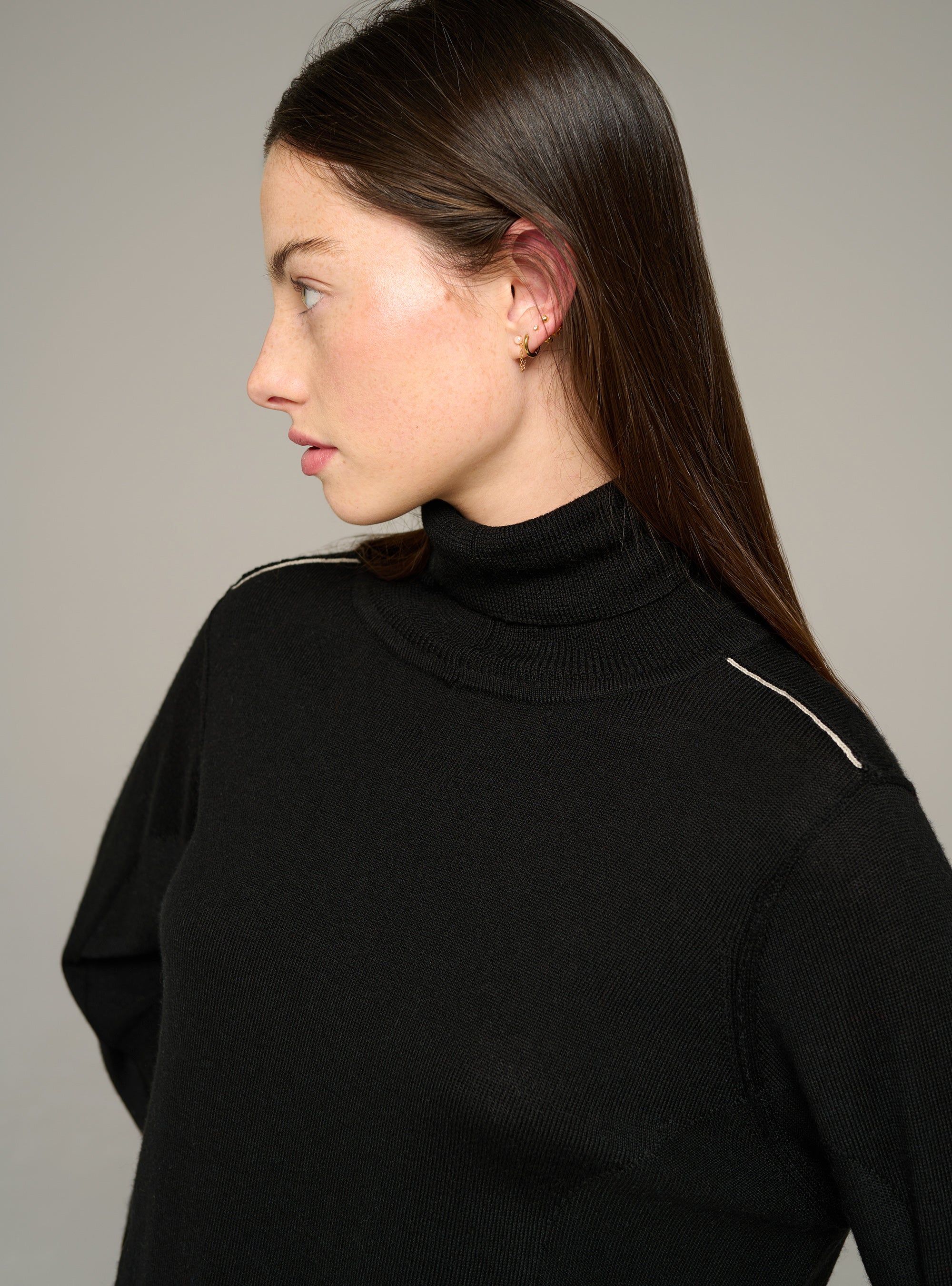 Cotélac acoté pull col roulé maille fine en laine