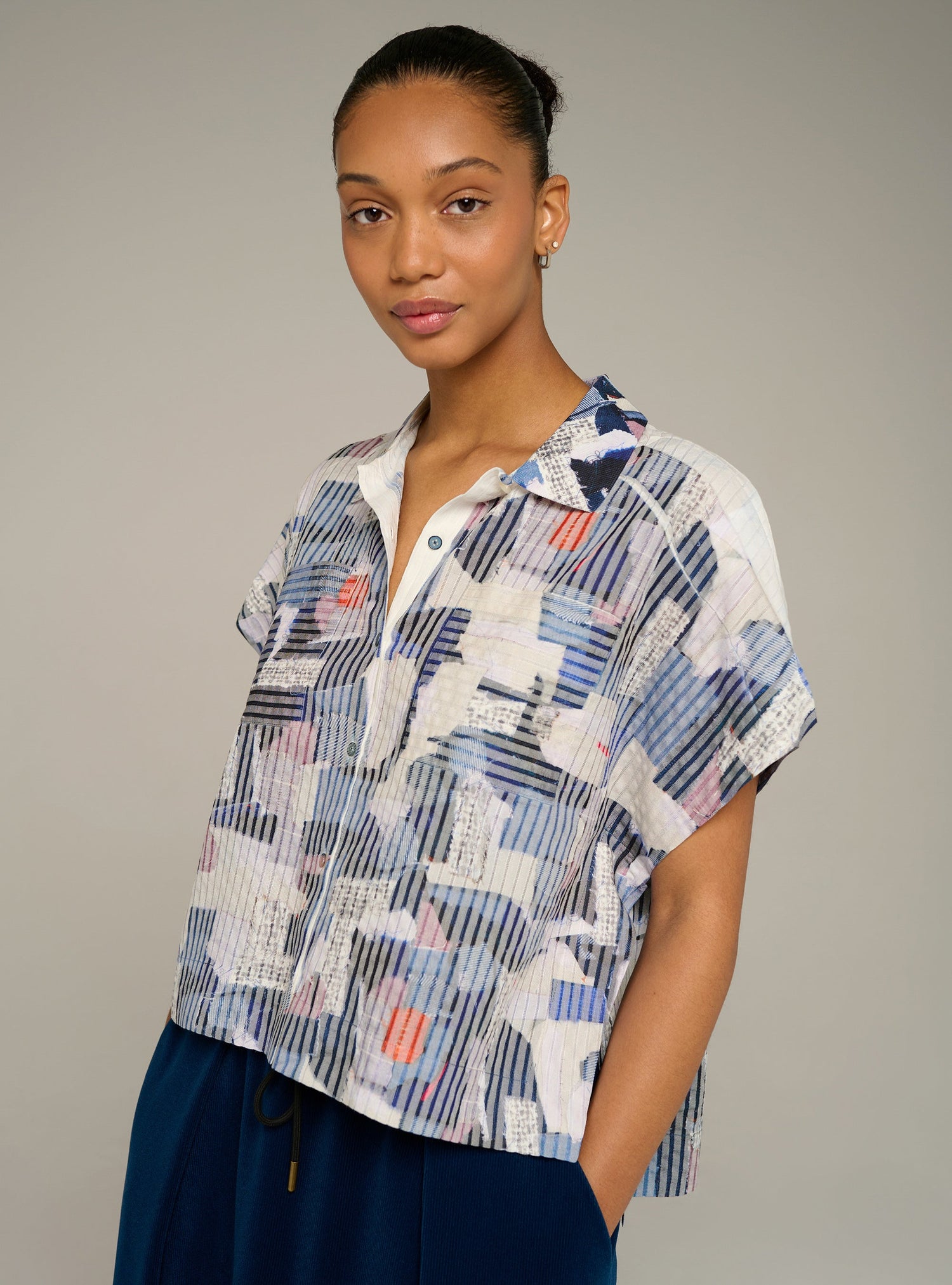 Chemise oversize manches courtes imprimée acoté 
