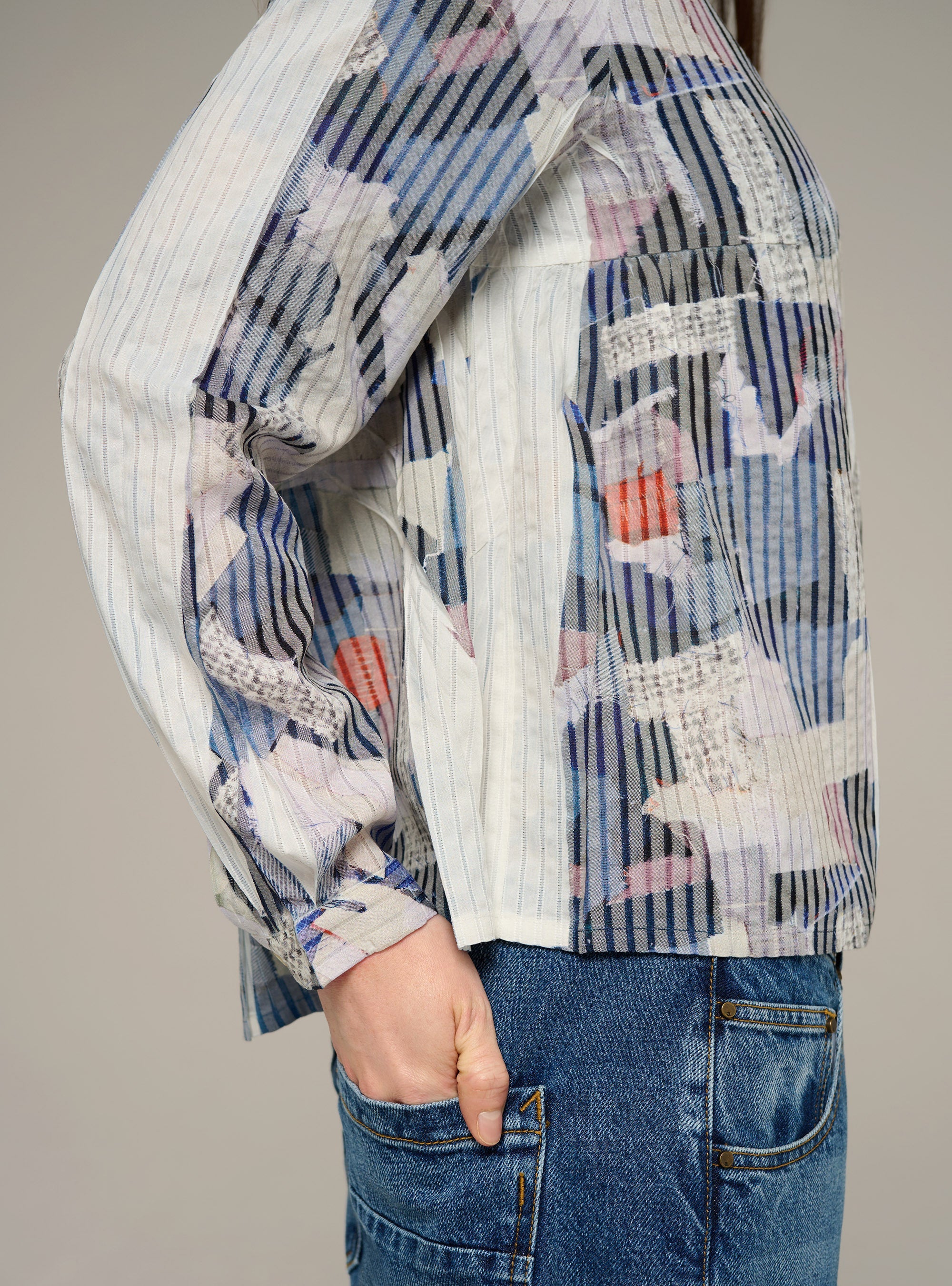 Blouse col rond ajustée manches longues imprimée acoté 
