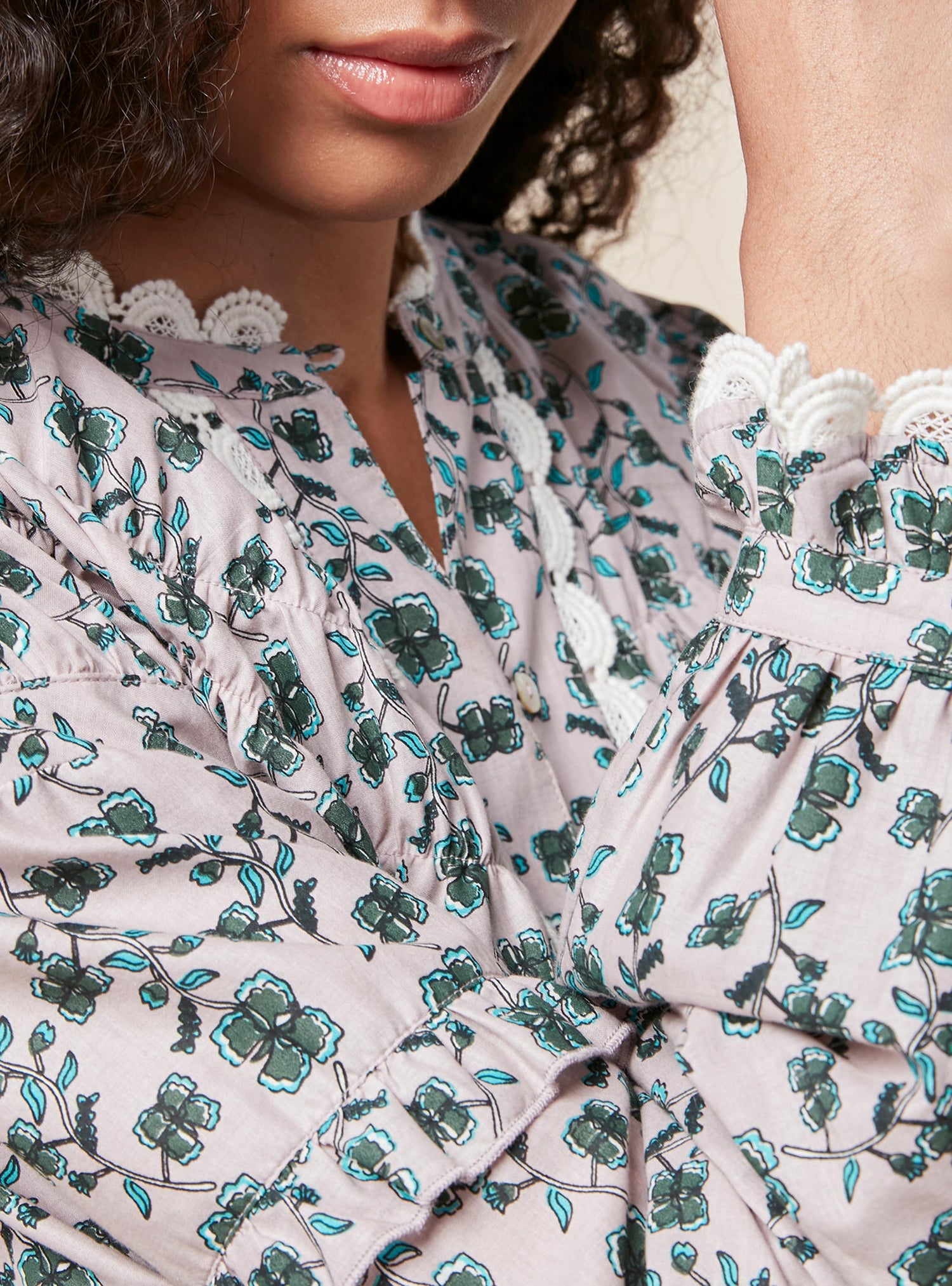 Chemise
