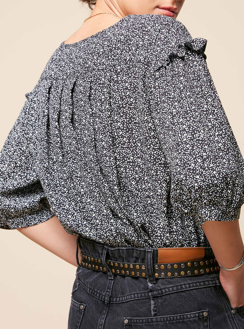 blouse