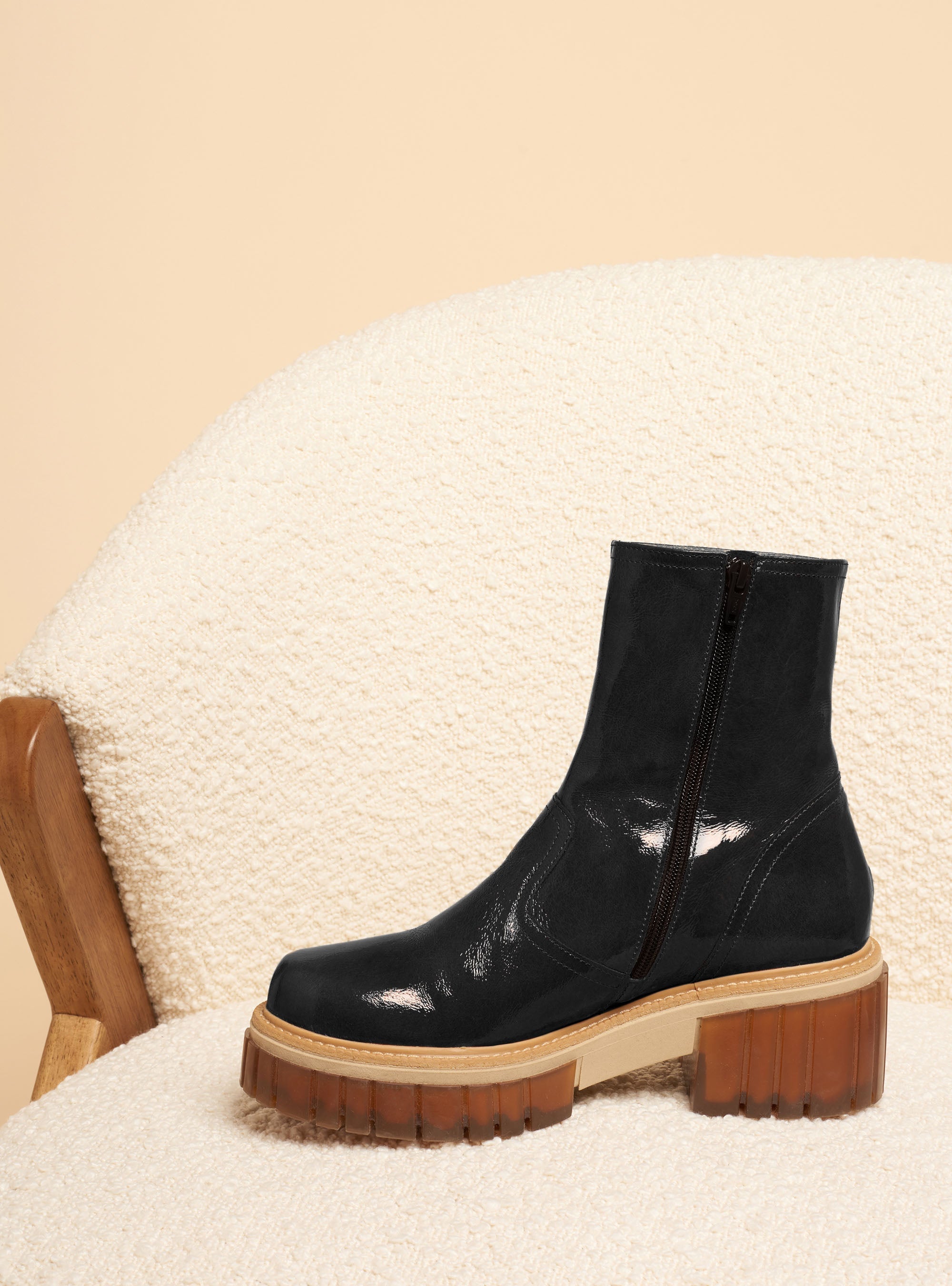 Stiefel mit Reißverschluss