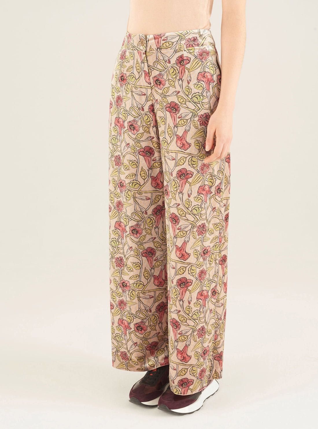 Hose mit weitem Bein