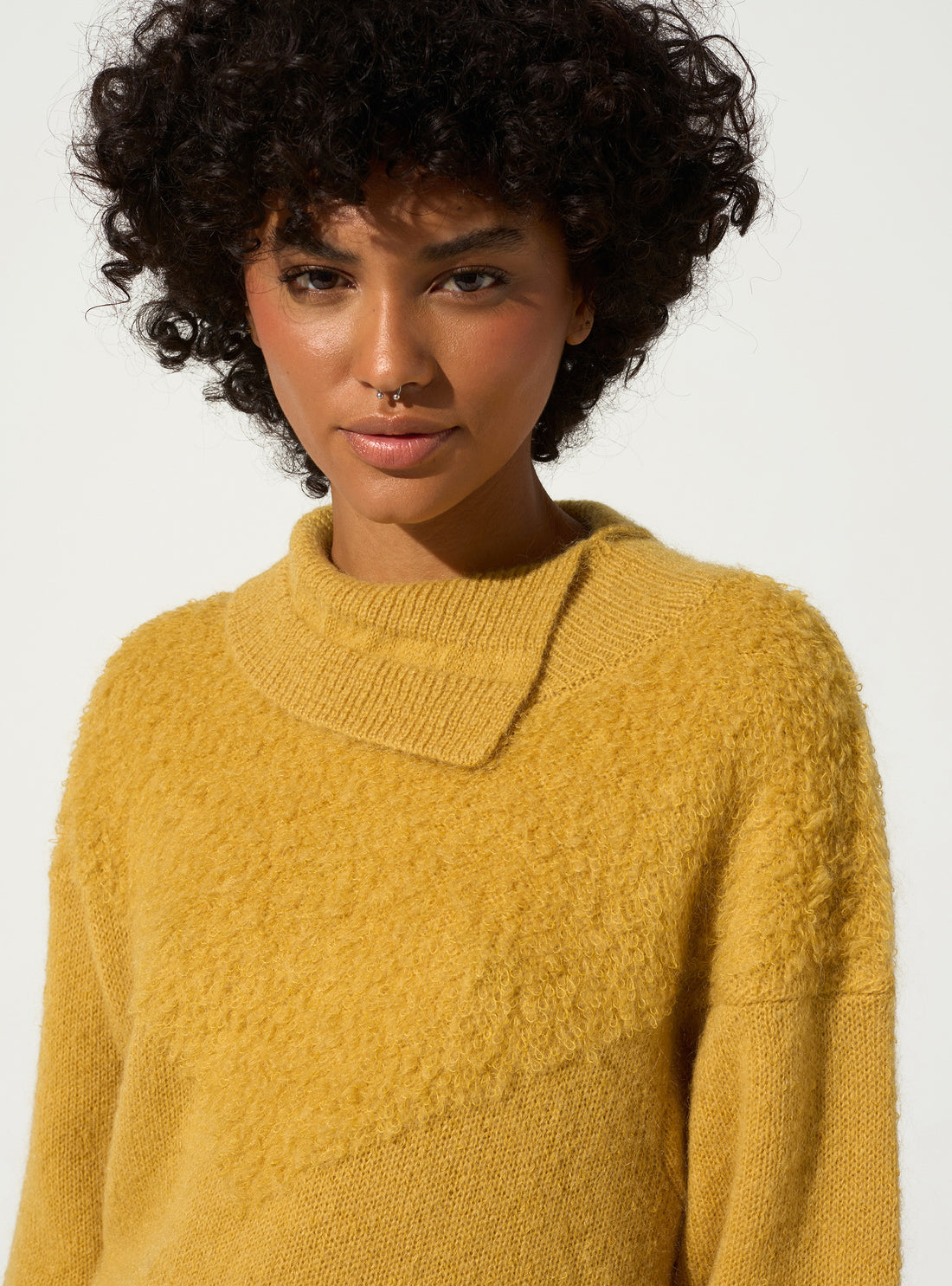 Pullover mit hohem Kragen
