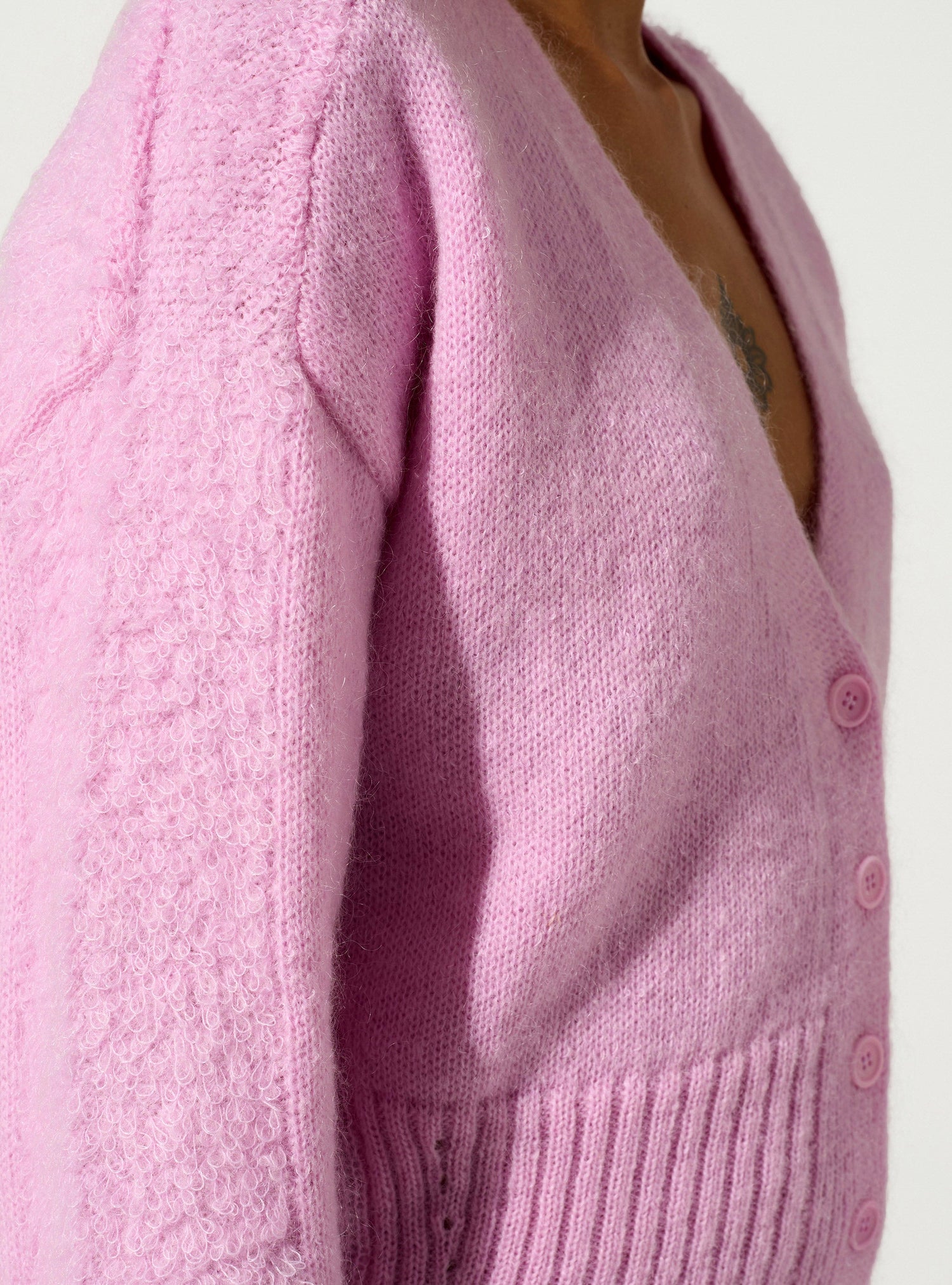 Strickjacke mit Knöpfen