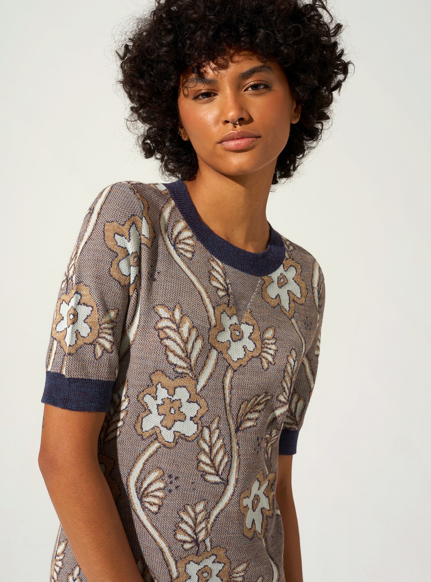 Kleid mit Schlitz