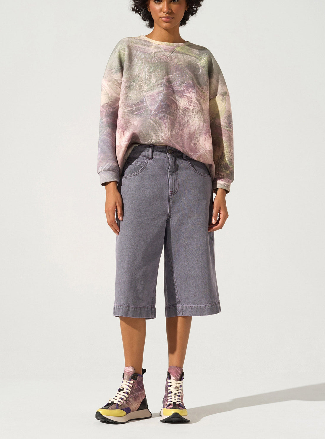 Oversized sweatshirt