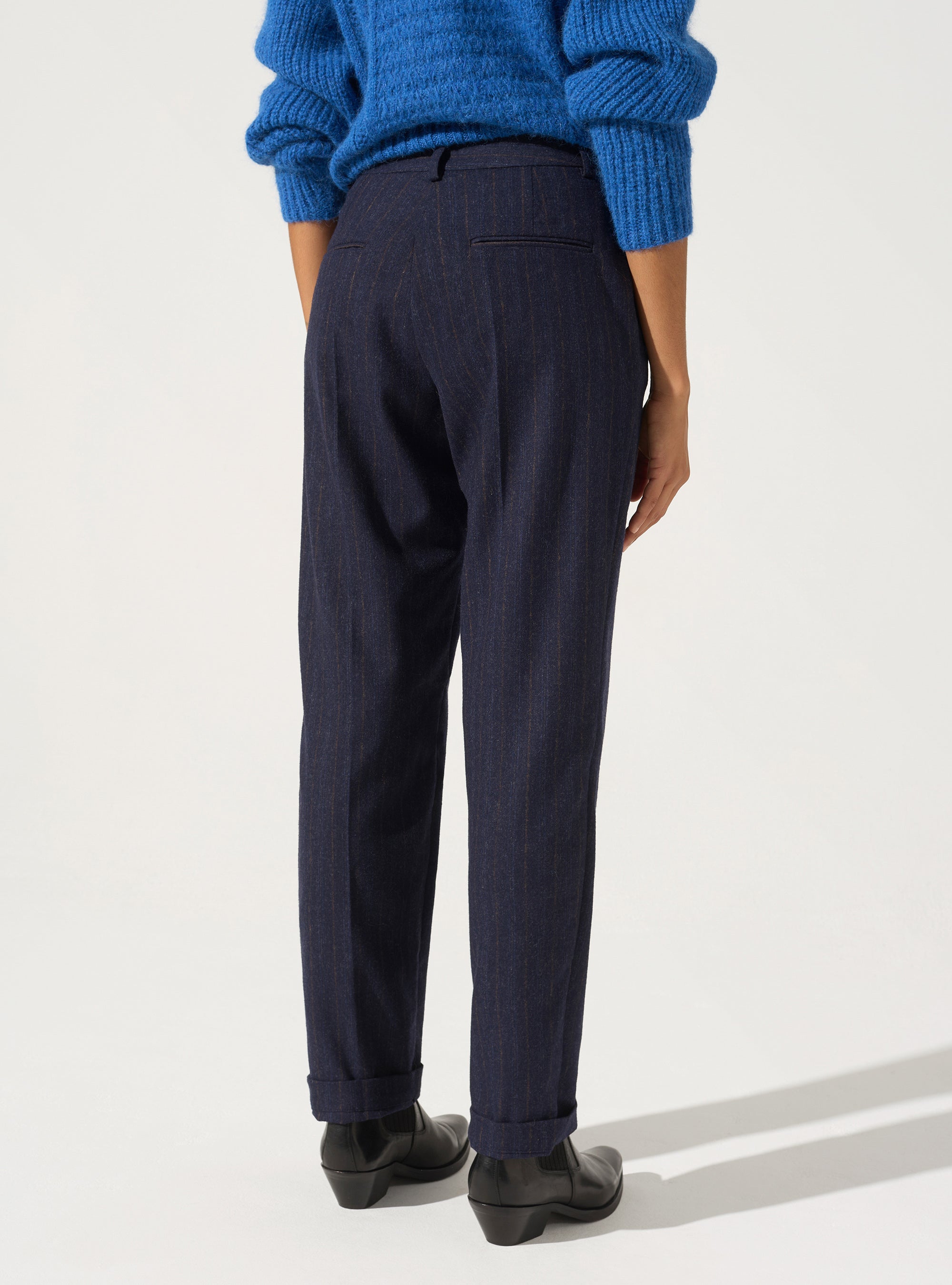 Straight pants