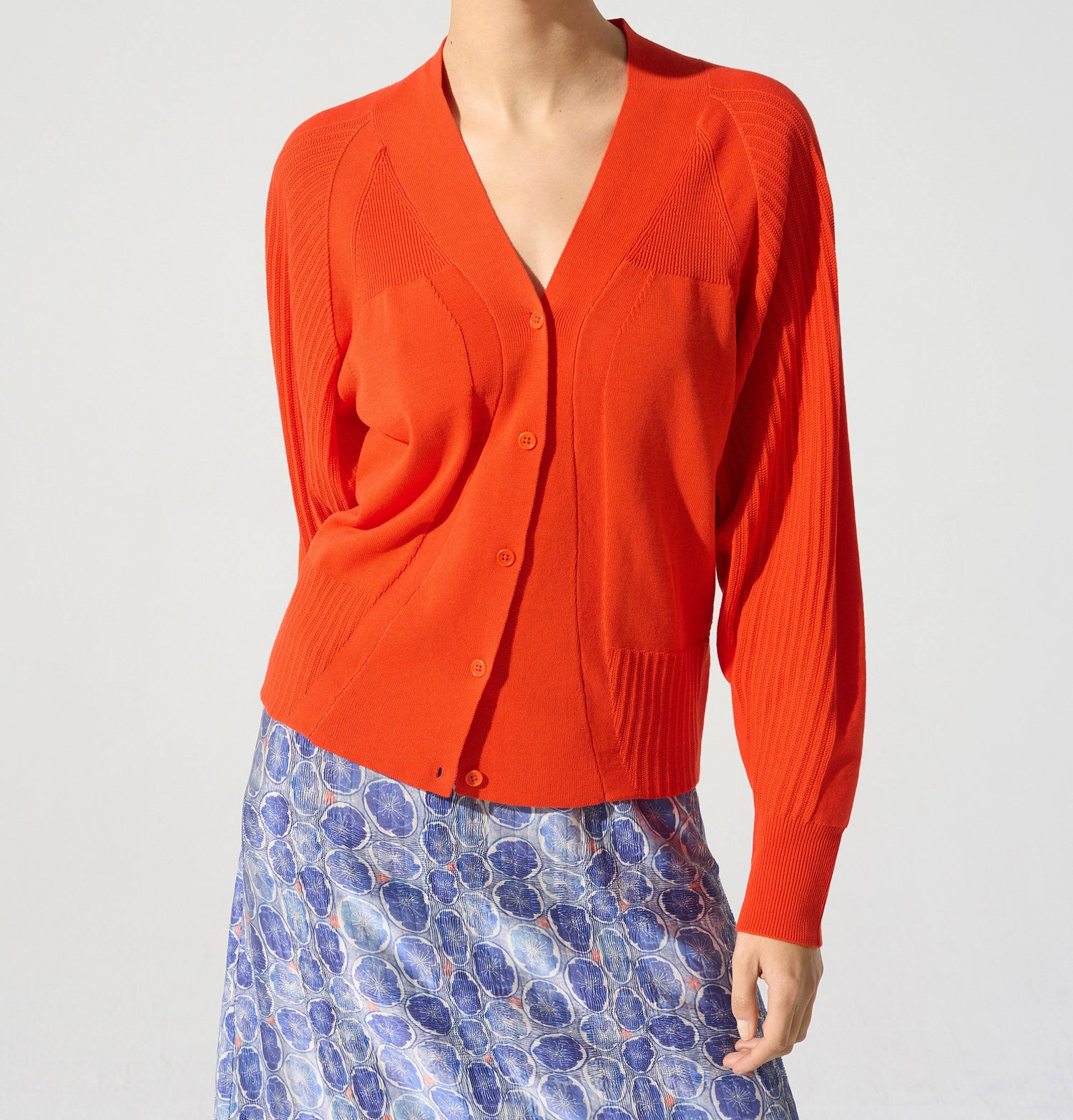 Long-sleeved cardigan