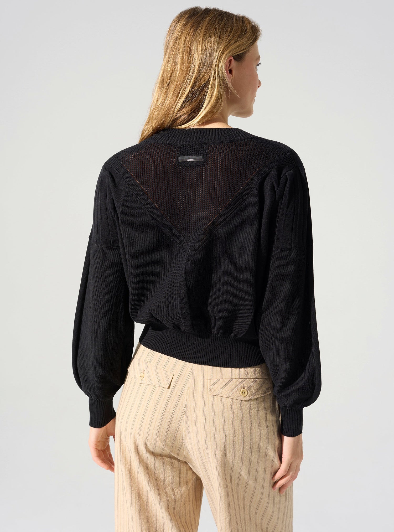 Strickjacke mit Rundhalsausschnitt