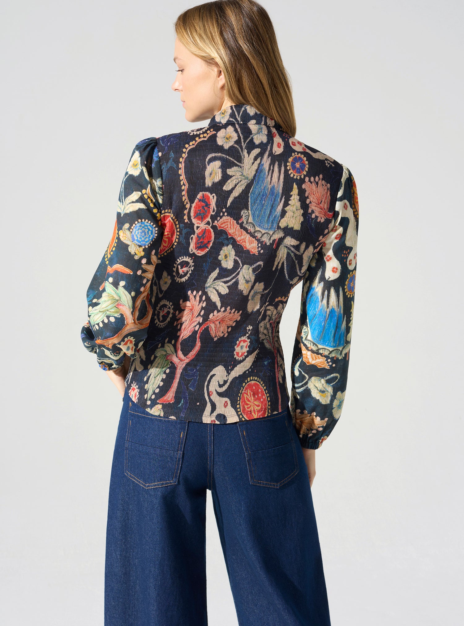 Langes Hemd mit Puffärmeln