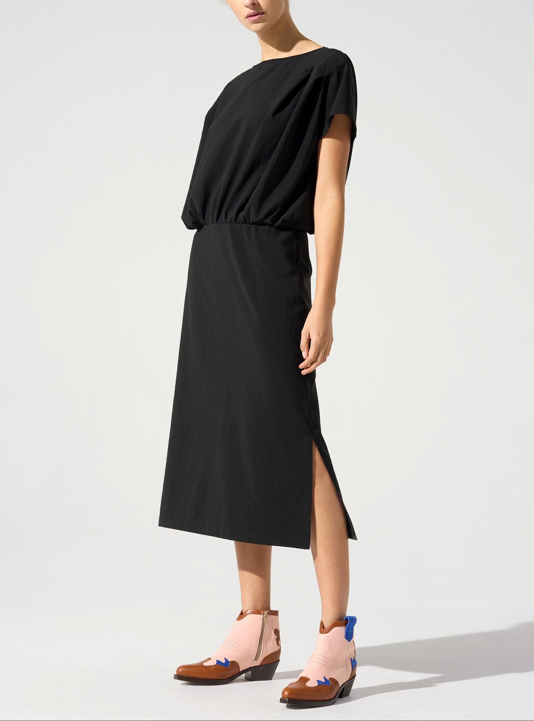 Robe manches courtes mi-mollets