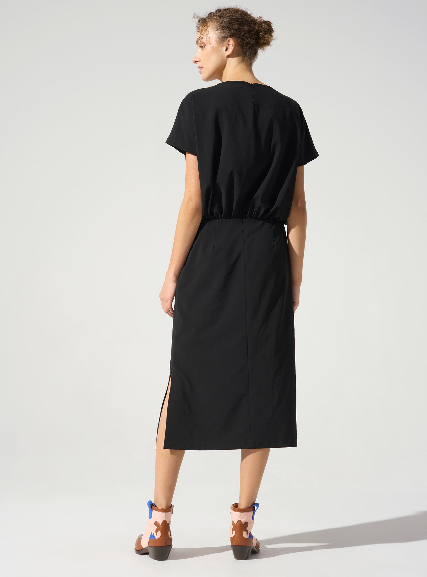 Robe manches courtes mi-mollets