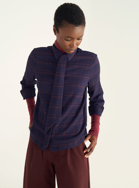 Seersucker shirt with removable pussy bow
