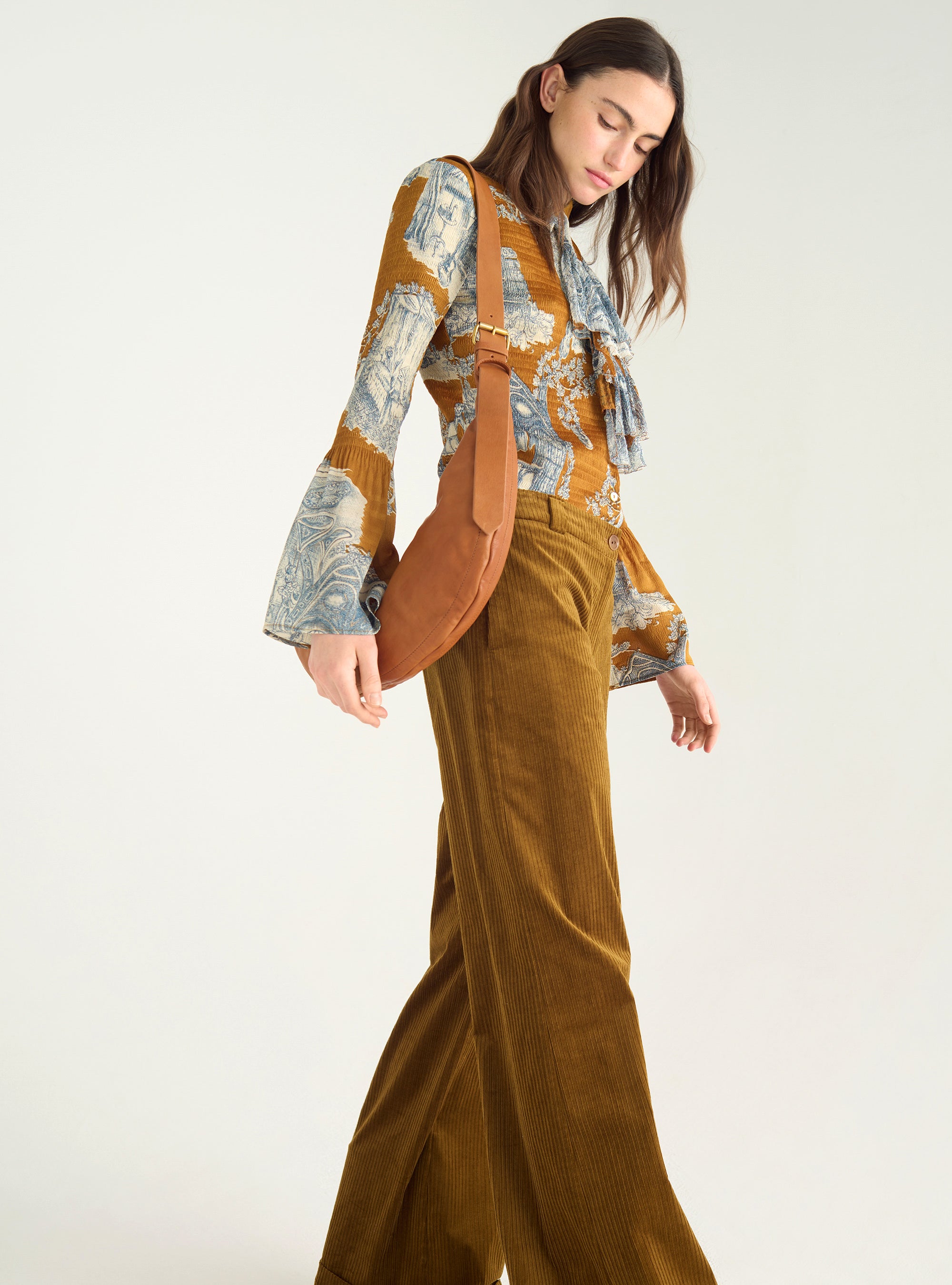 Pantalon large en velours lavé