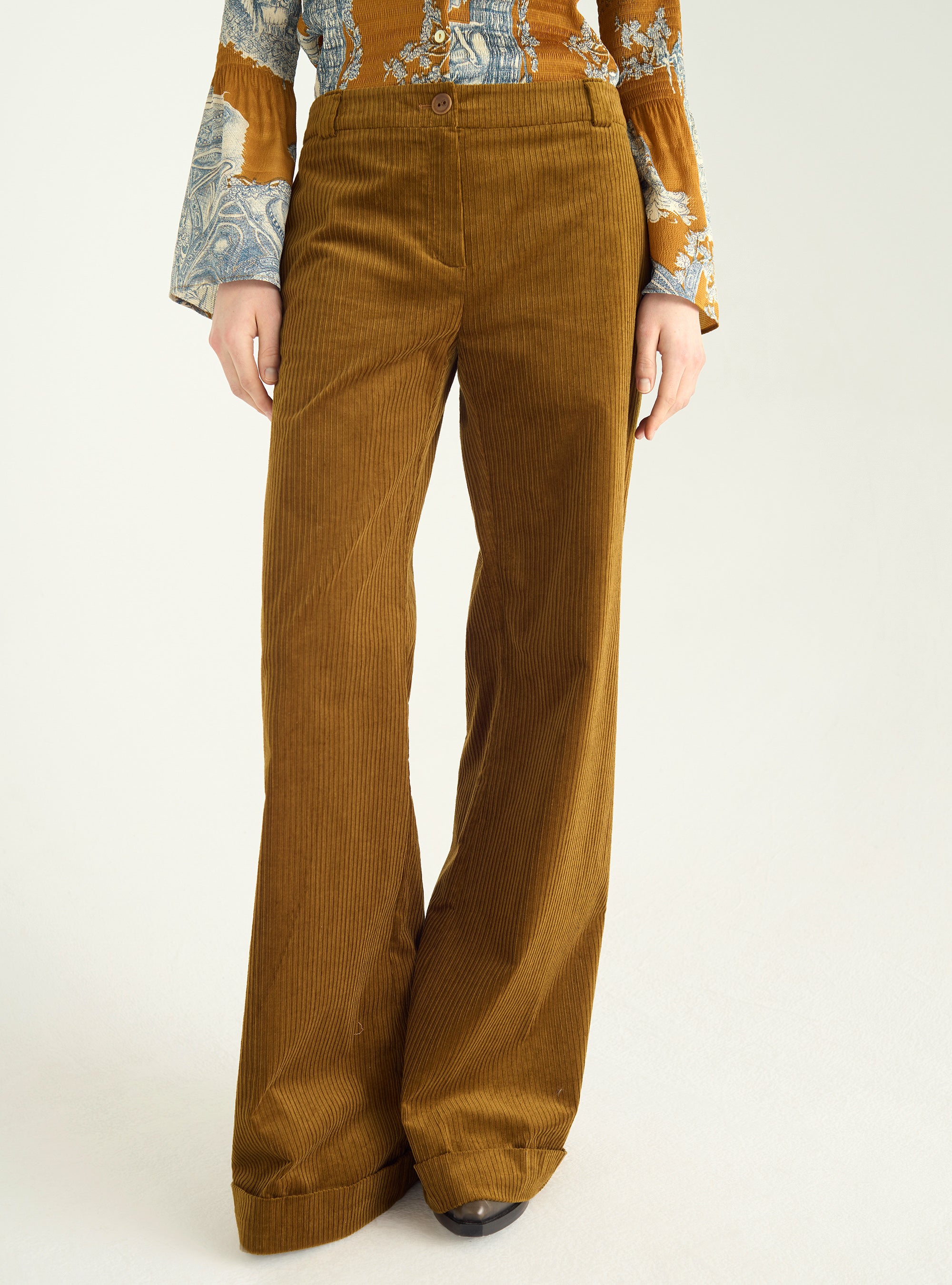 Pantalon large en velours lavé