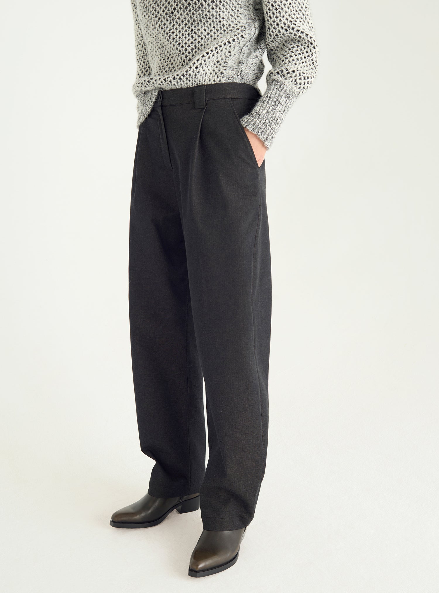 Barrel cut pants