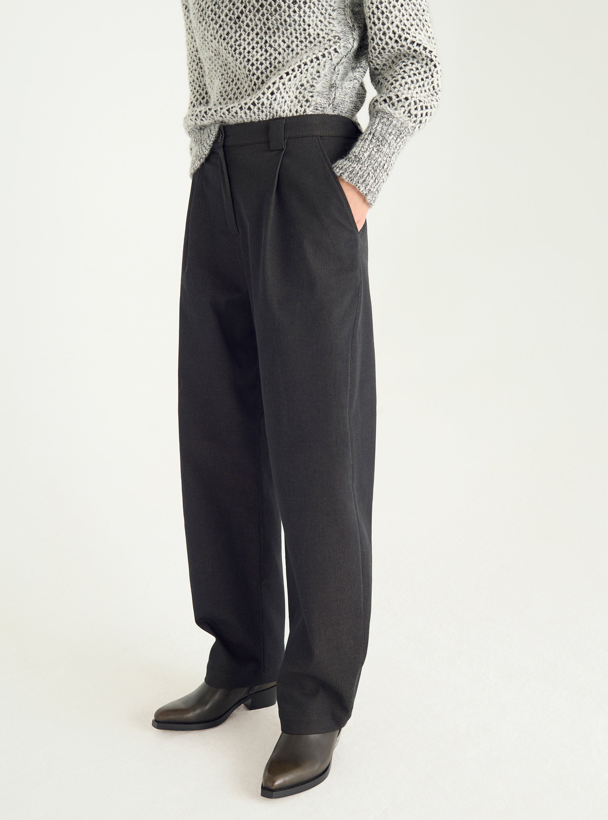 Barrel cut pants