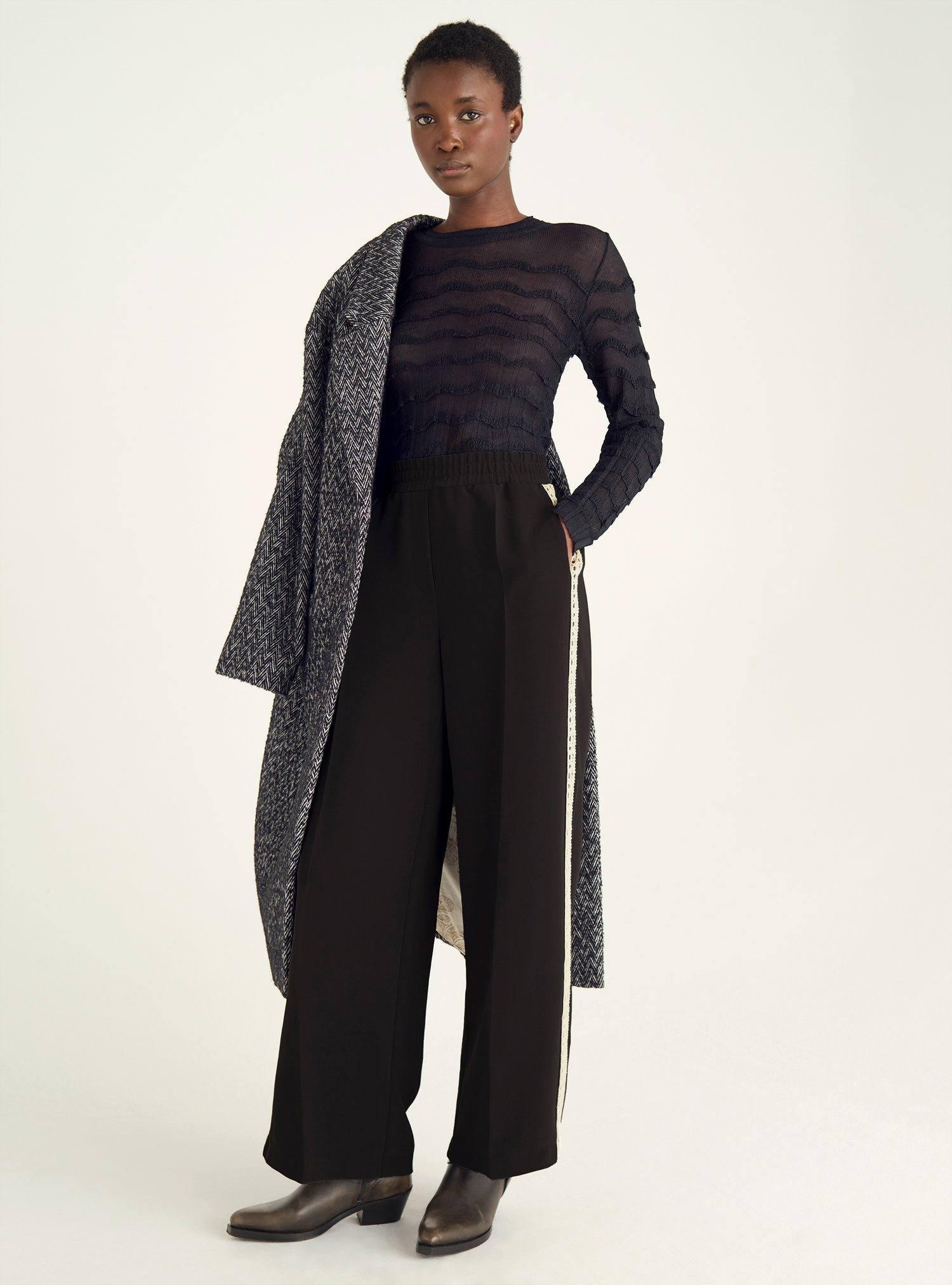 Wide pants with elasticated waist